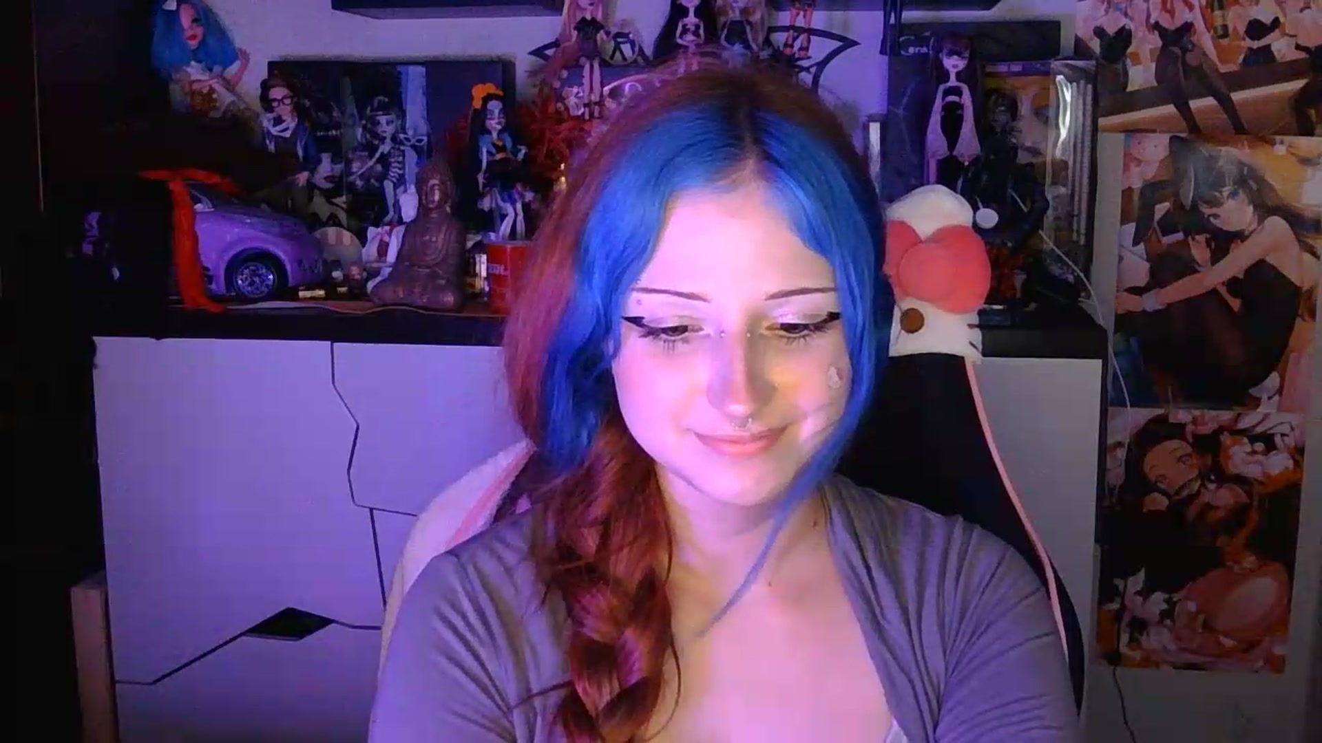 Gallery image thumbnail from VladaMoon's myfreecams stream on, 08/07/2026, 20:04 image 4 of 20