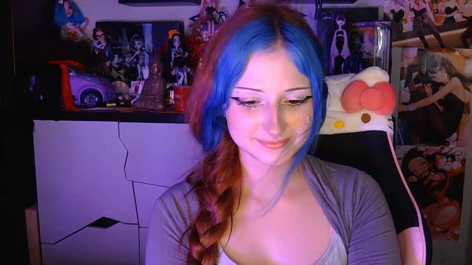 Gallery image thumbnail from VladaMoon's myfreecams stream on, 08/07/2026, 20:04 image 8 of 20