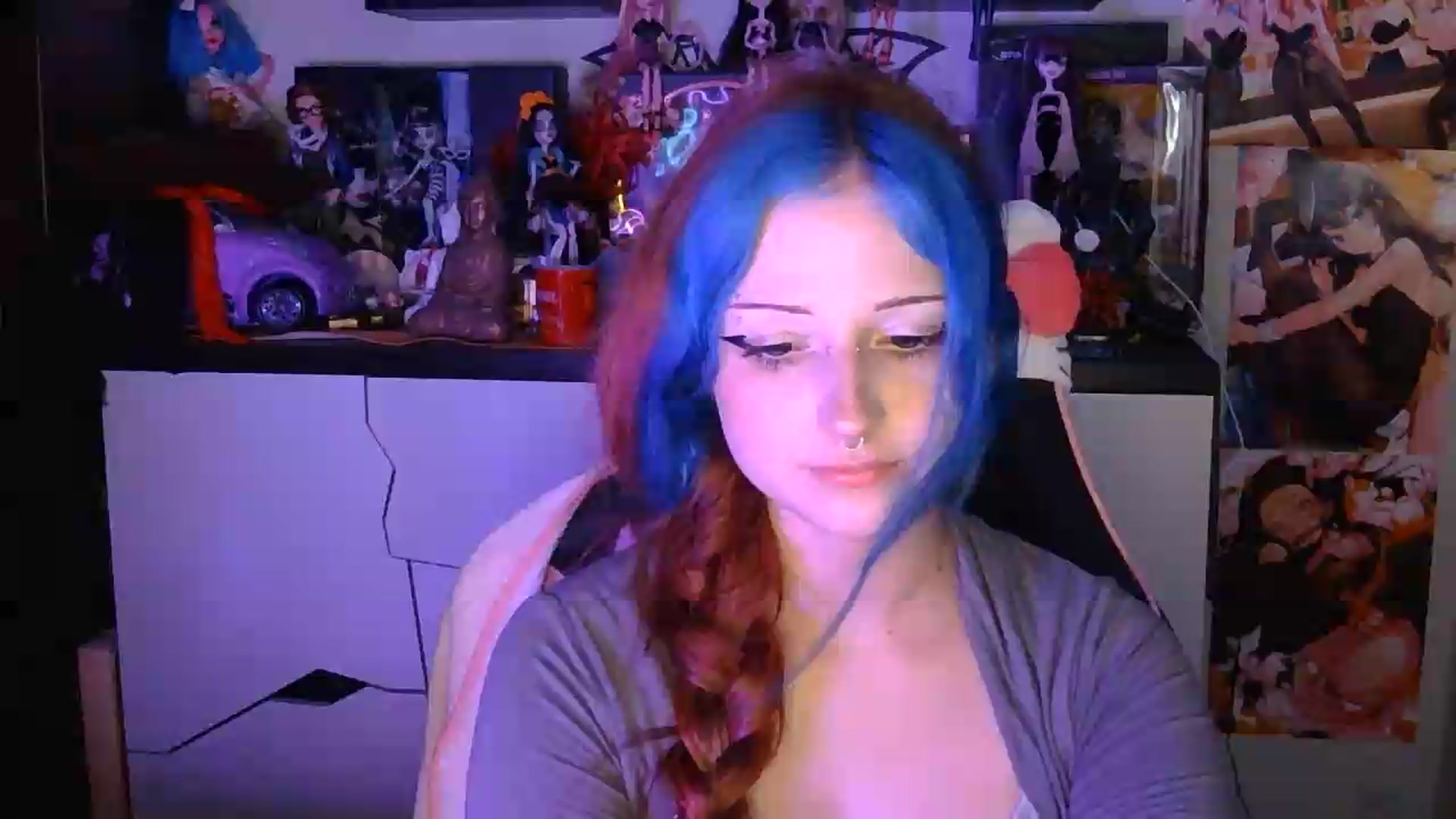 Gallery image thumbnail from VladaMoon's myfreecams stream on, 08/07/2026, 20:04 image 1 of 20