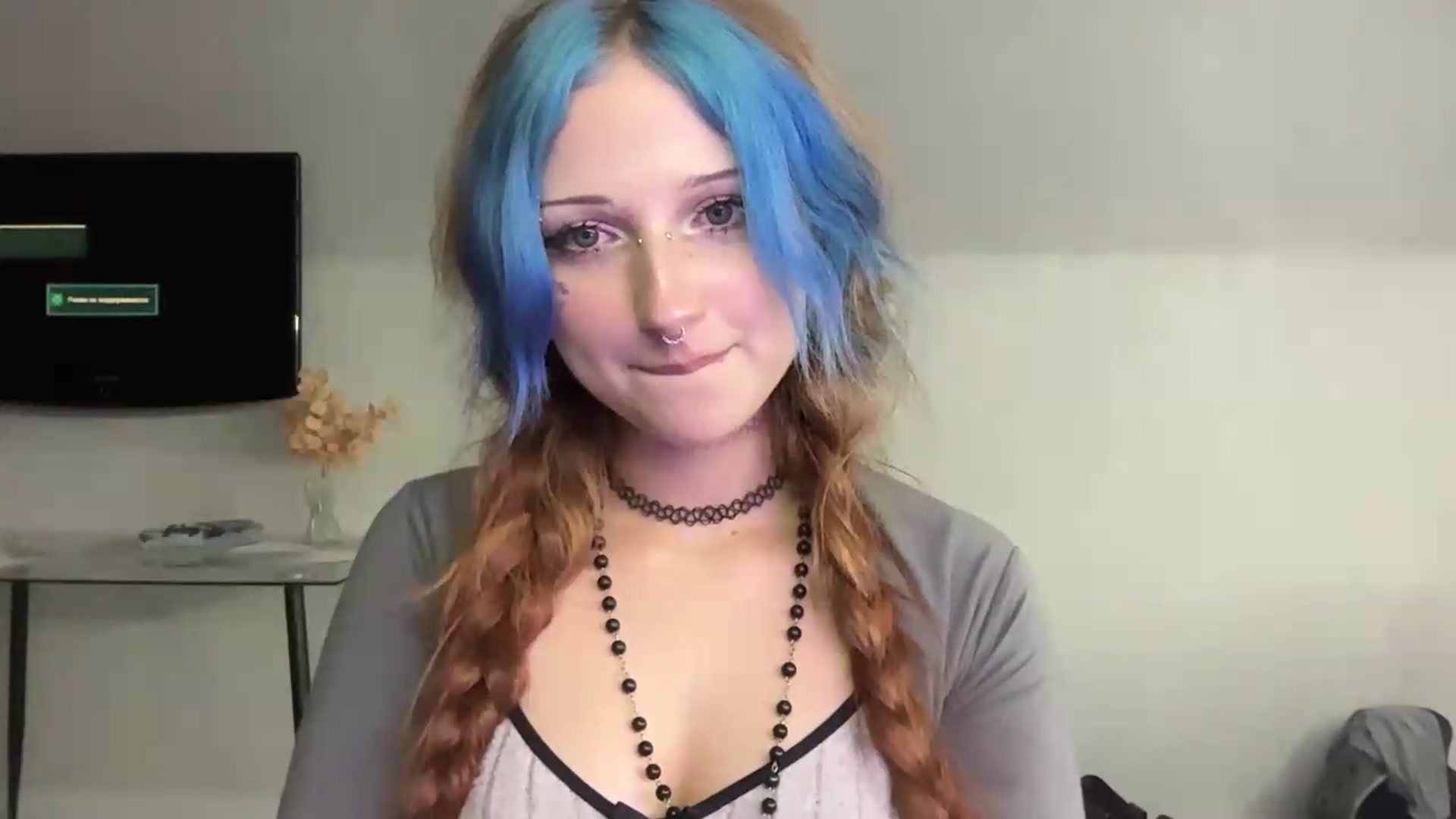 Gallery image thumbnail from VladaMoon's myfreecams stream on, 08/11/2026, 21:49 image 10 of 20