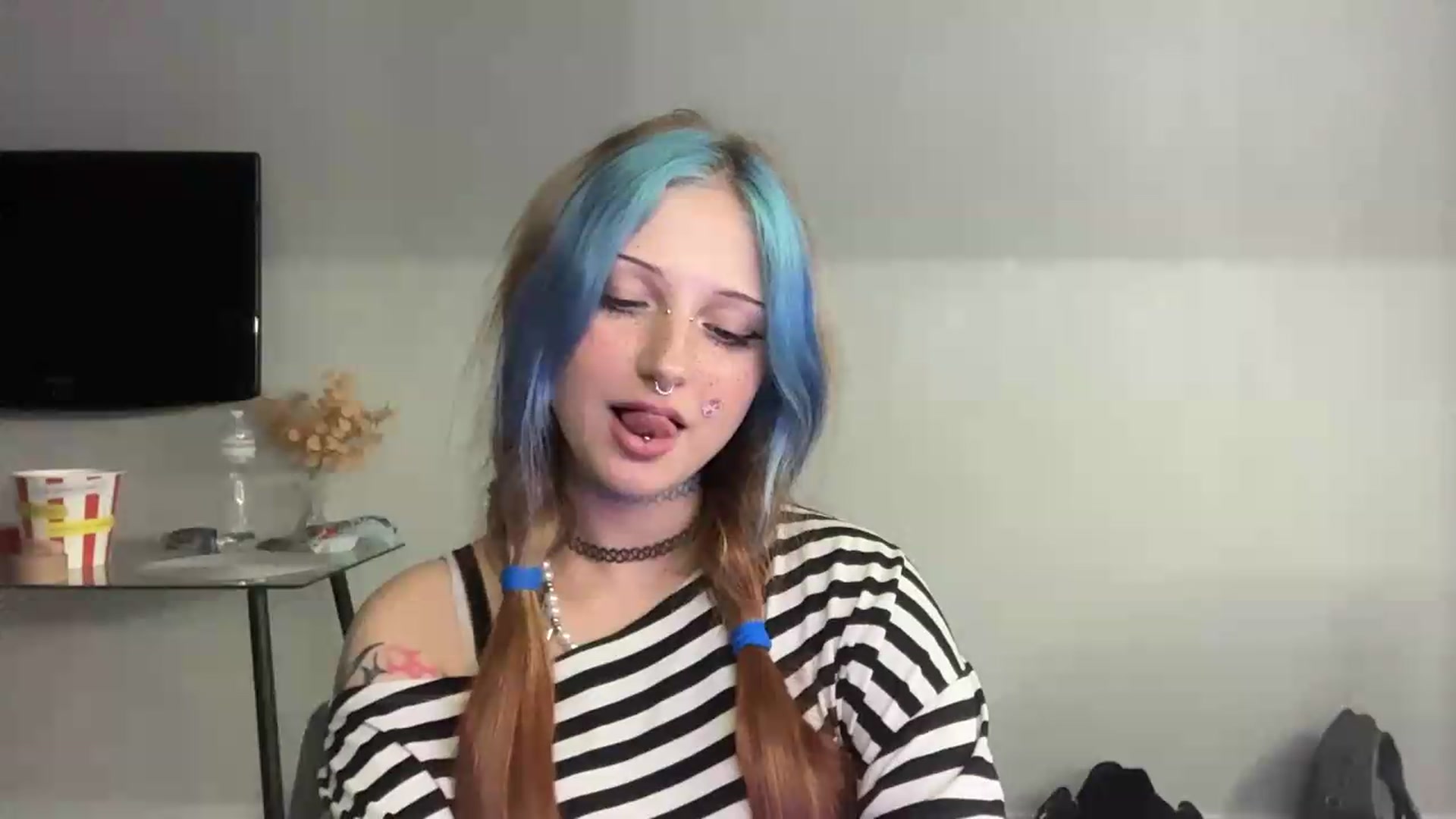 Gallery image thumbnail from VladaMoon's myfreecams stream on, 08/13/2026, 21:02 image 15 of 20