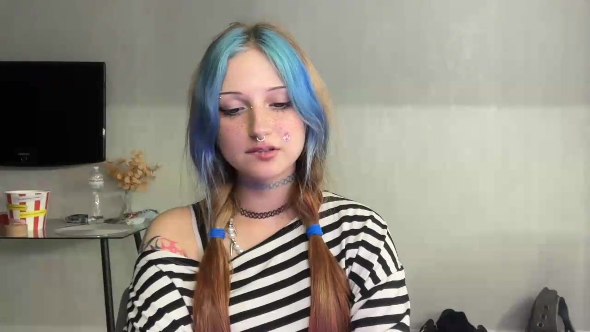 Gallery image thumbnail from VladaMoon's myfreecams stream on, 08/13/2026, 21:02 image 9 of 20