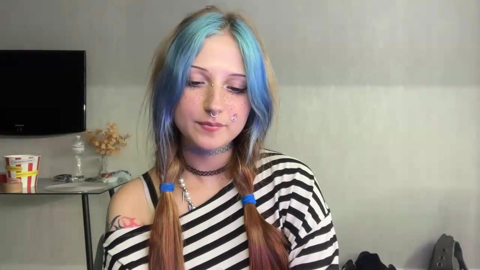 Gallery image thumbnail from VladaMoon's myfreecams stream on, 08/13/2026, 21:02 image 6 of 20