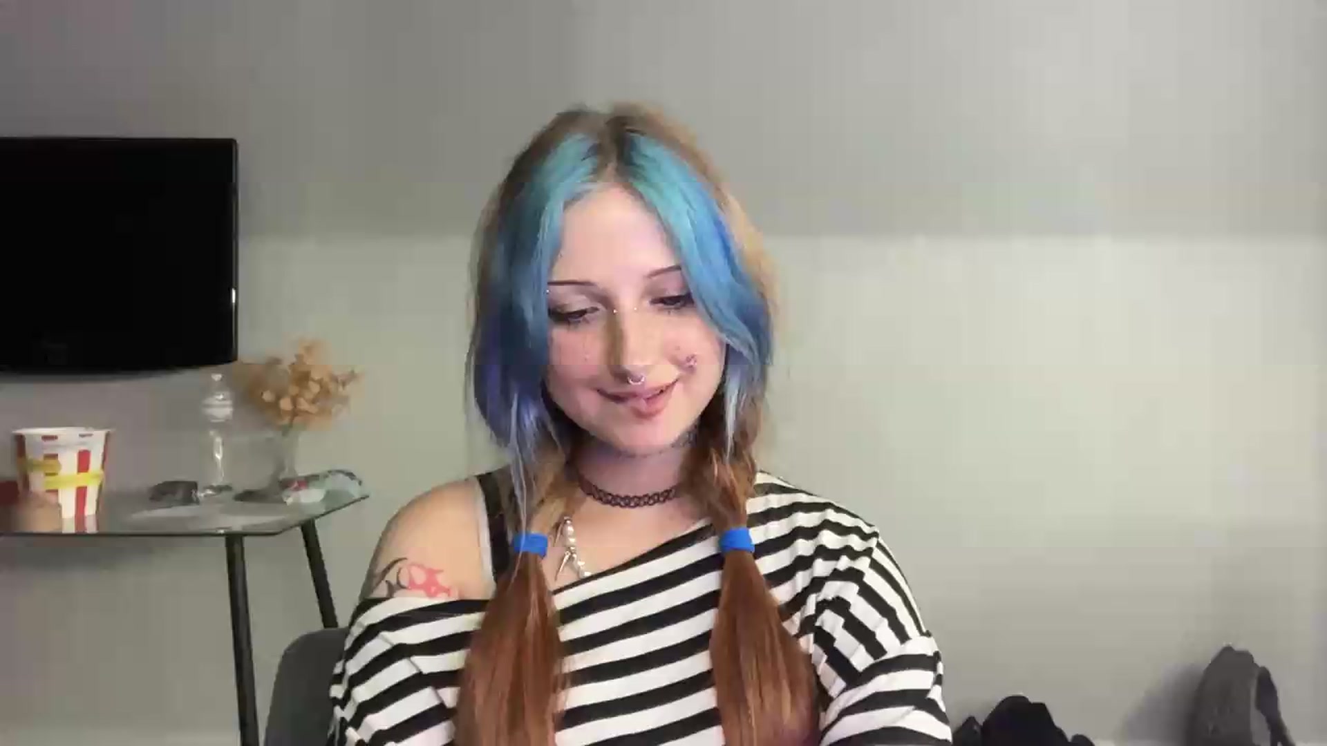 Gallery image thumbnail from VladaMoon's myfreecams stream on, 08/13/2026, 21:02 image 17 of 20