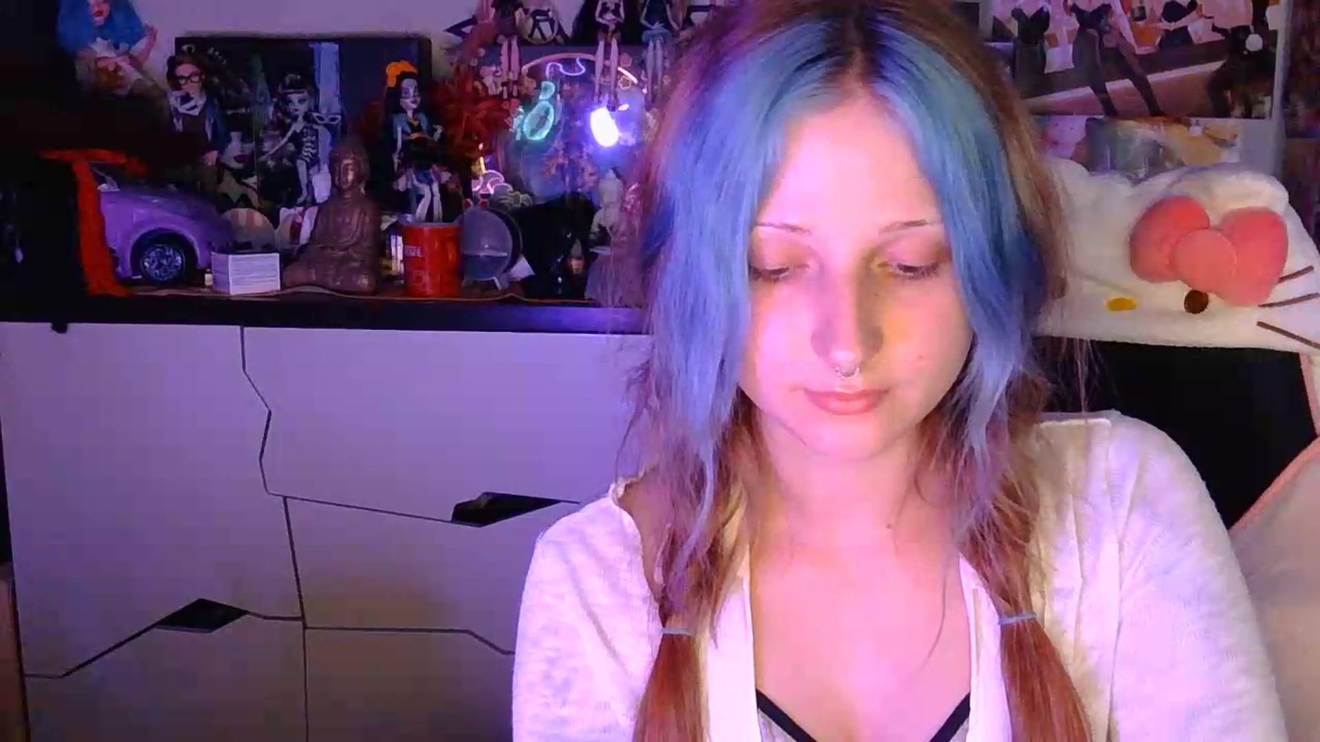 Gallery image thumbnail from VladaMoon's myfreecams stream on, 08/14/2026, 22:10 image 20 of 20