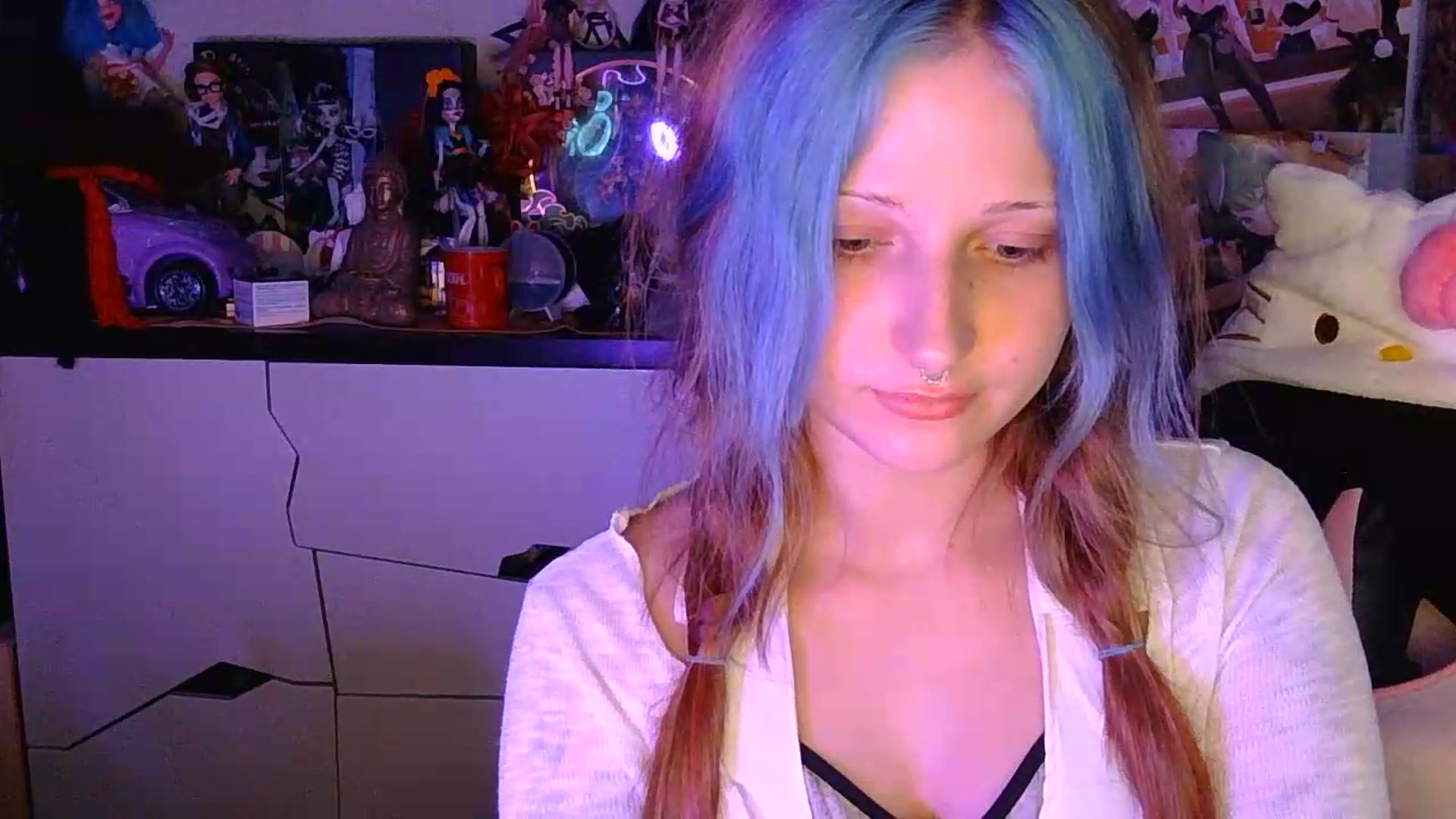 Gallery image thumbnail from VladaMoon's myfreecams stream on, 08/14/2026, 22:10 image 15 of 20