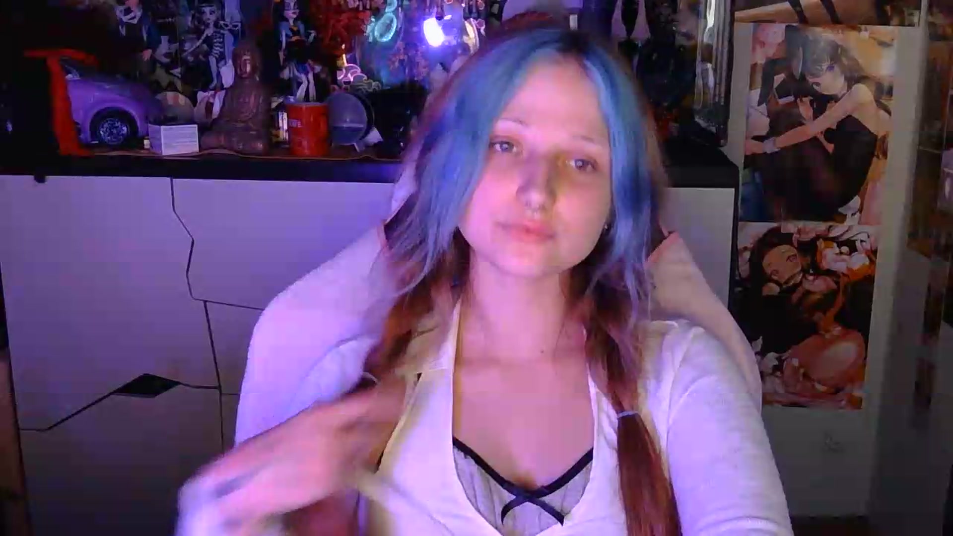Gallery image thumbnail from VladaMoon's myfreecams stream on, 08/14/2026, 22:10 image 7 of 20
