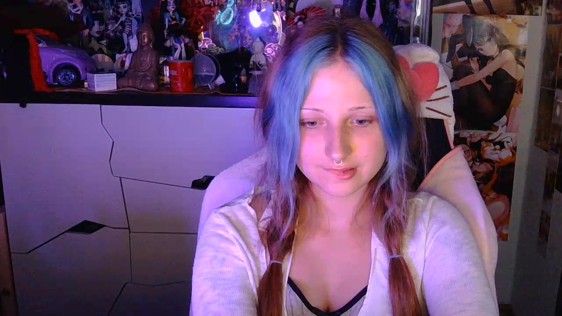 Gallery image thumbnail from VladaMoon's myfreecams stream on, 08/14/2026, 22:10 image 14 of 20