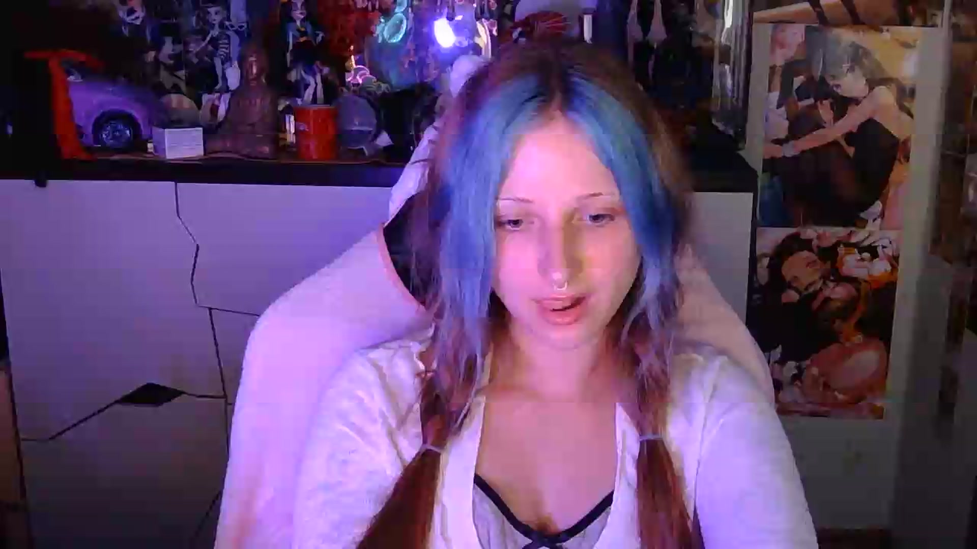 Gallery image thumbnail from VladaMoon's myfreecams stream on, 08/14/2026, 22:10 image 10 of 20