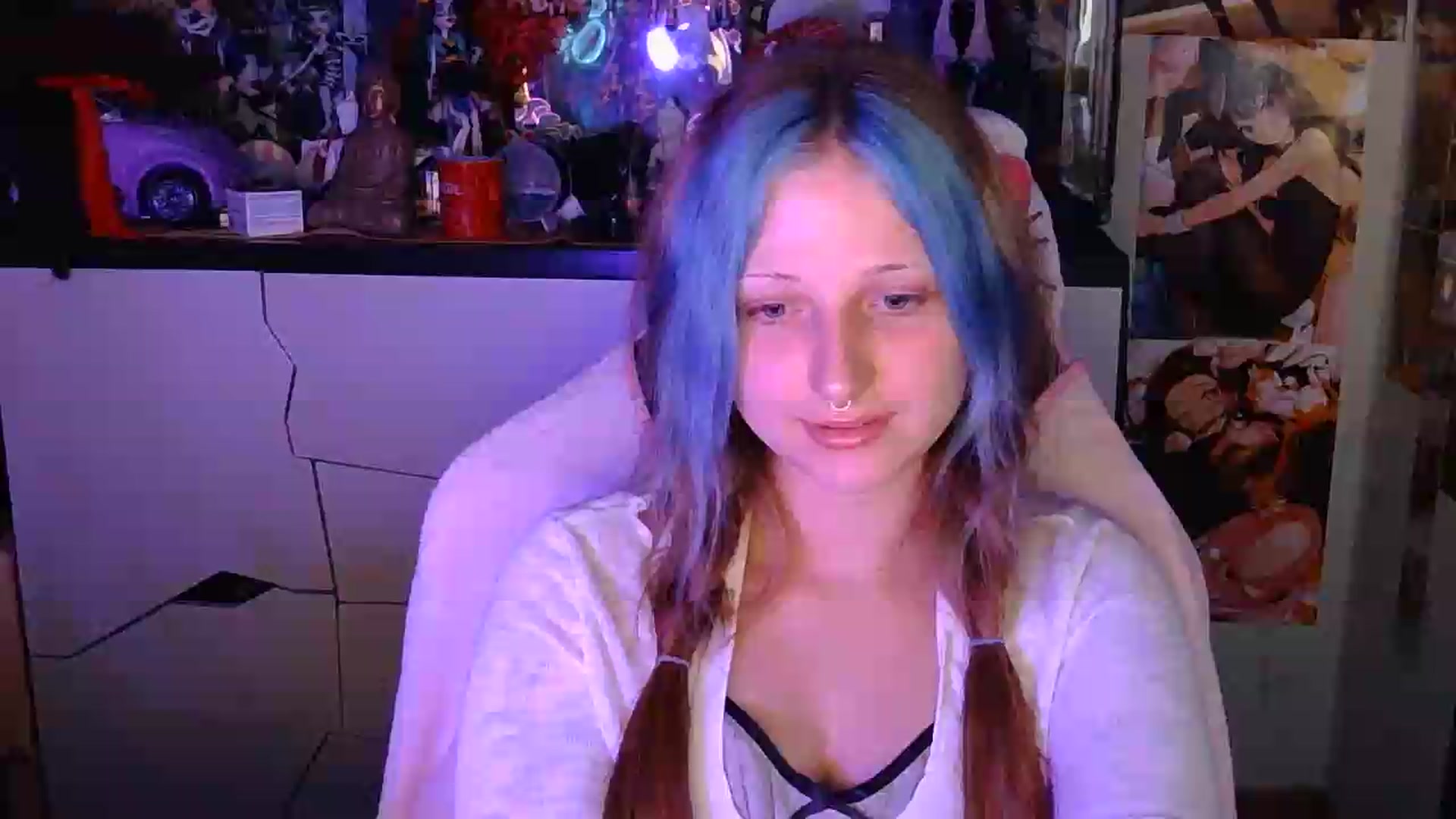 Gallery image thumbnail from VladaMoon's myfreecams stream on, 08/14/2026, 22:10 image 3 of 20
