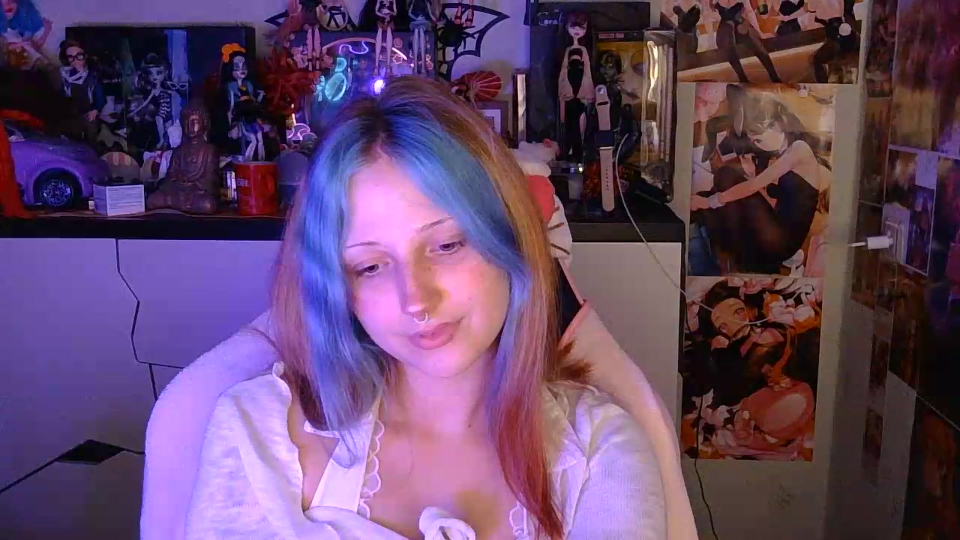 Gallery image thumbnail from VladaMoon's myfreecams stream on, 08/15/2026, 20:57 image 19 of 20