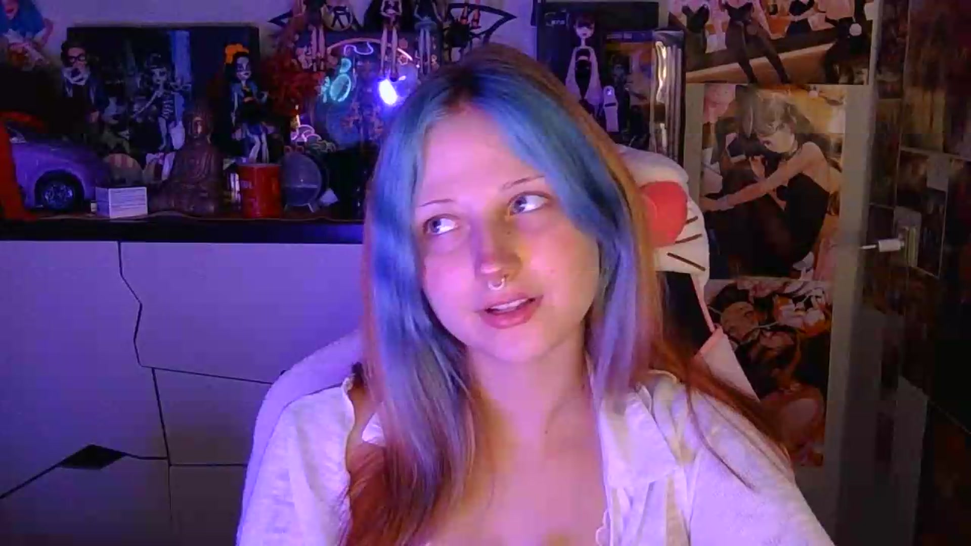 Gallery image thumbnail from VladaMoon's myfreecams stream on, 08/15/2026, 20:57 image 3 of 20
