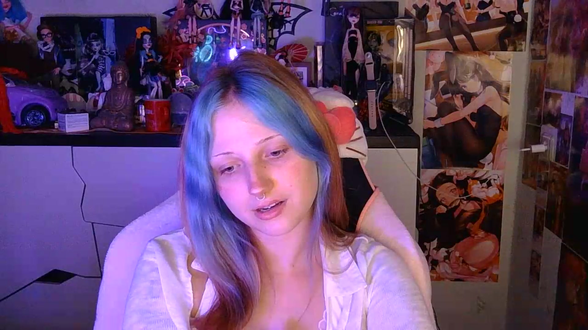 Gallery image thumbnail from VladaMoon's myfreecams stream on, 08/15/2026, 20:57 image 8 of 20