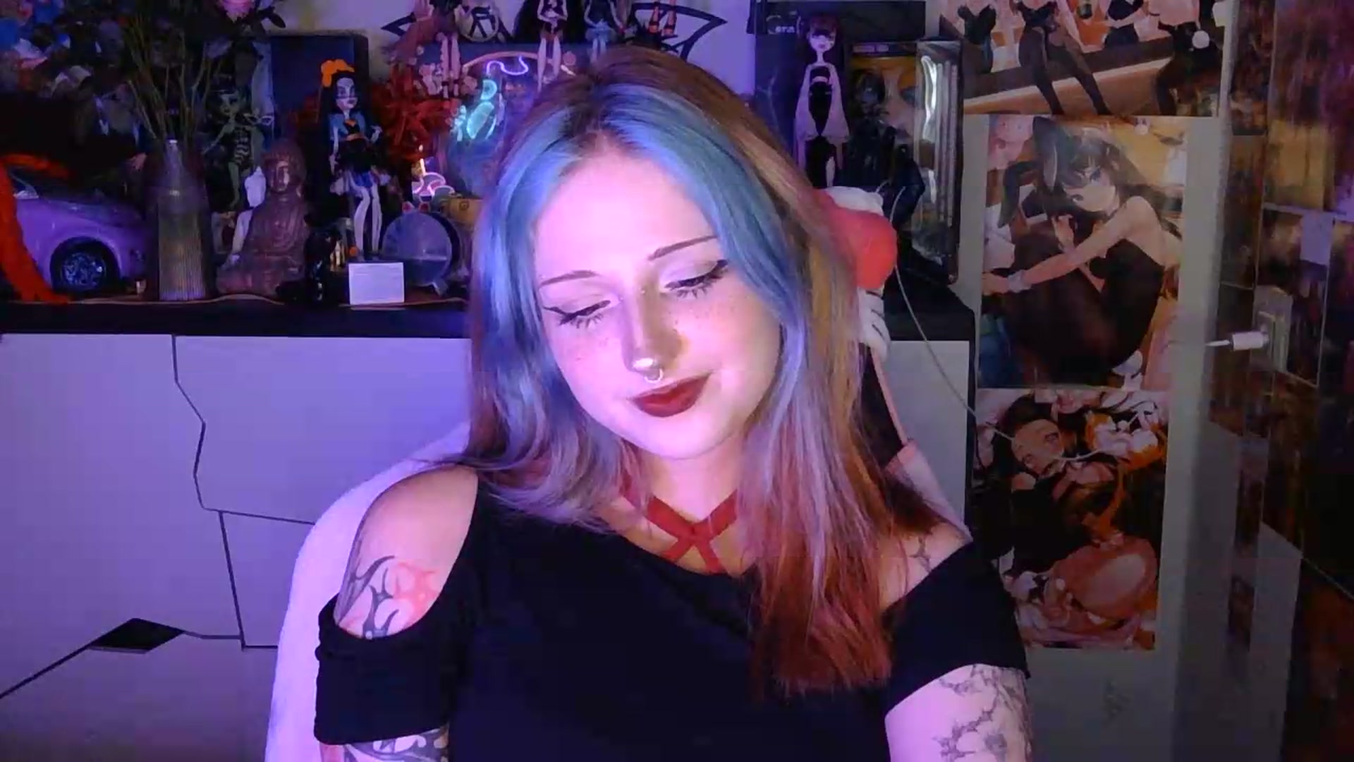Gallery image thumbnail from VladaMoon's myfreecams stream on, 08/16/2026, 21:13 image 5 of 20