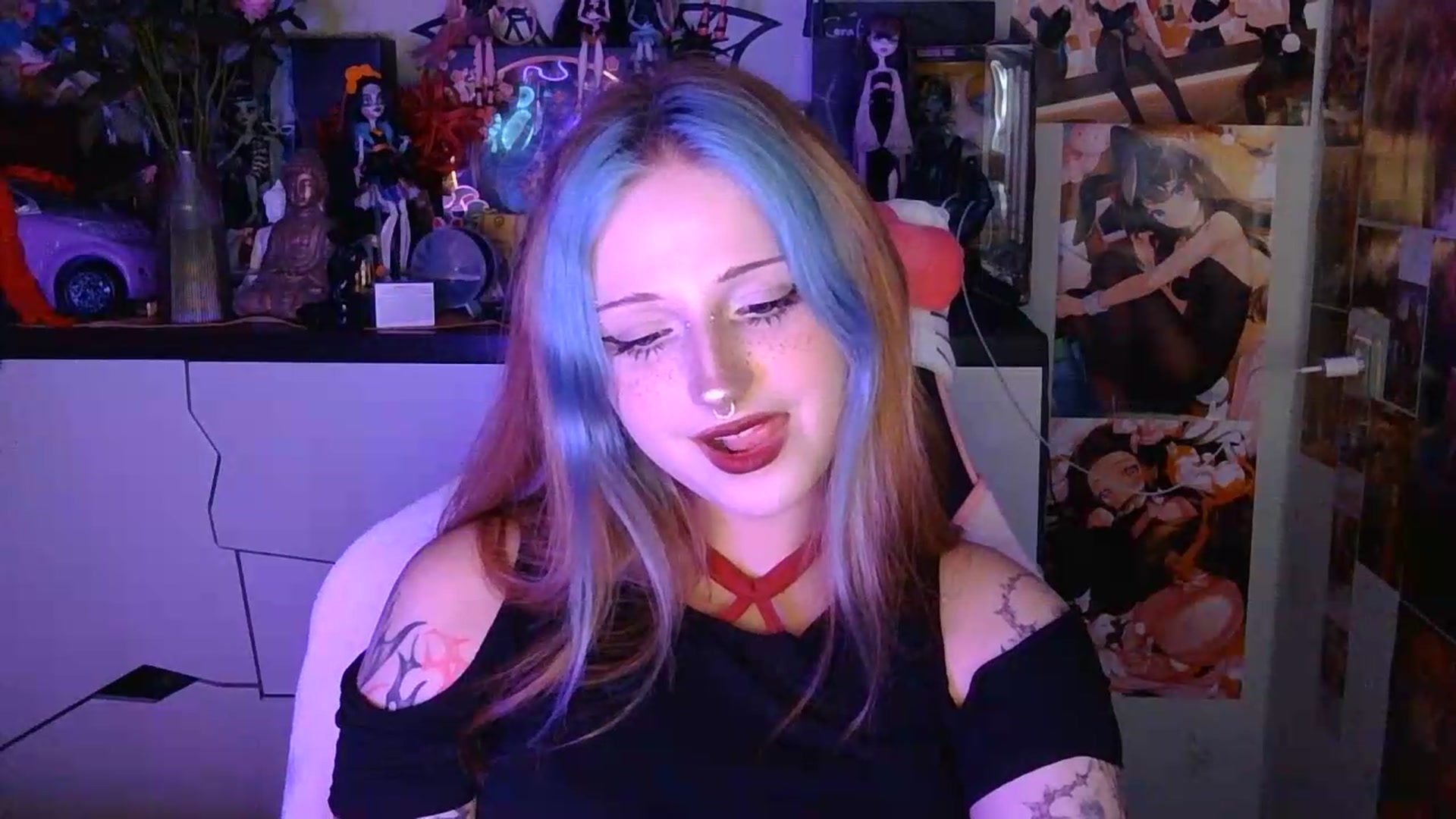 Gallery image thumbnail from VladaMoon's myfreecams stream on, 08/16/2026, 21:13 image 4 of 20