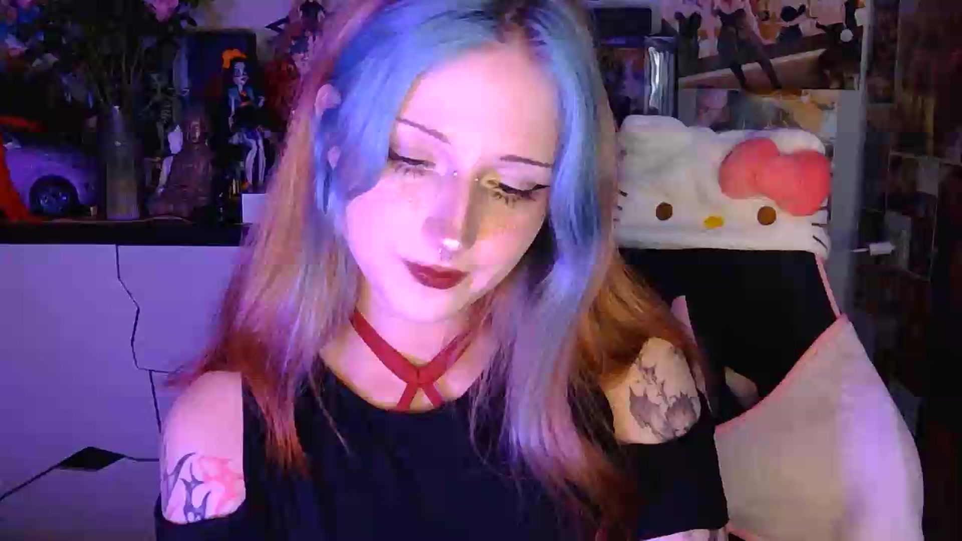 Gallery image thumbnail from VladaMoon's myfreecams stream on, 08/16/2026, 21:13 image 7 of 20
