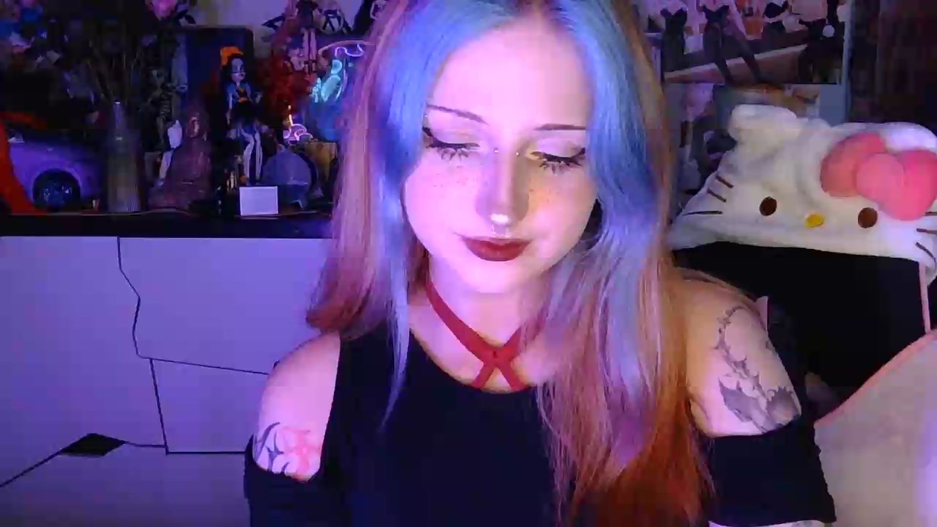 Gallery image thumbnail from VladaMoon's myfreecams stream on, 08/16/2026, 21:13 image 9 of 20