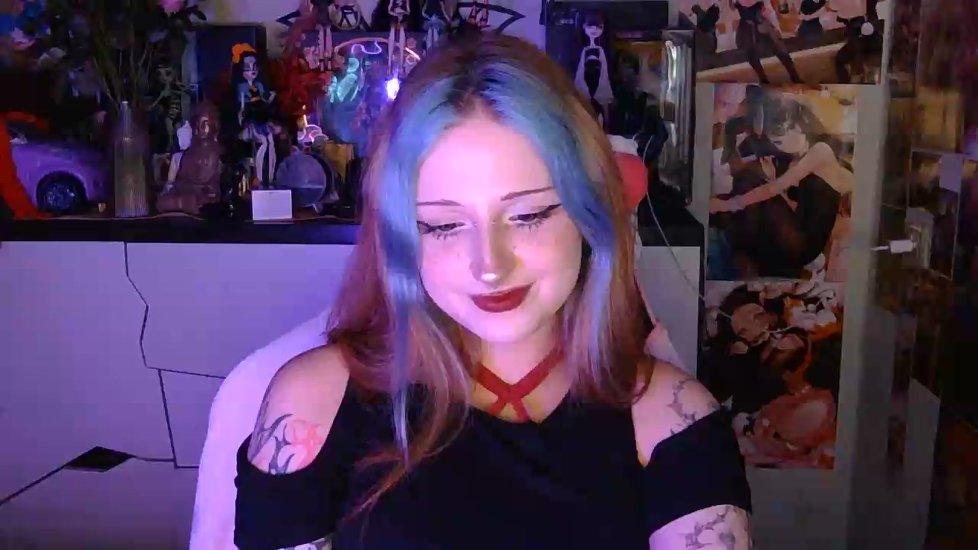 Gallery image thumbnail from VladaMoon's myfreecams stream on, 08/16/2026, 21:13 image 3 of 20