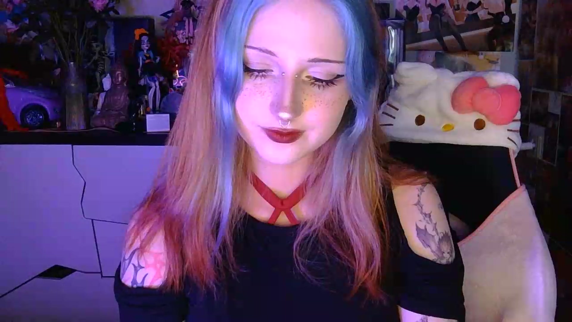 Gallery image thumbnail from VladaMoon's myfreecams stream on, 08/16/2026, 21:13 image 8 of 20
