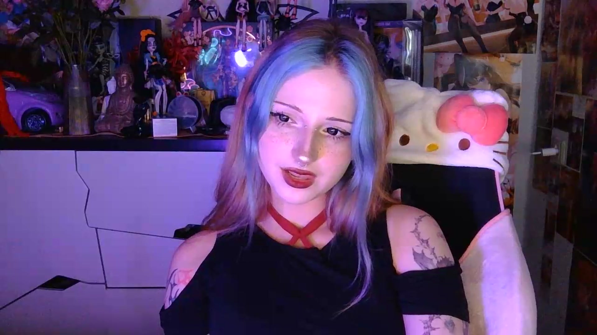 Gallery image thumbnail from VladaMoon's myfreecams stream on, 08/16/2026, 21:13 image 15 of 20