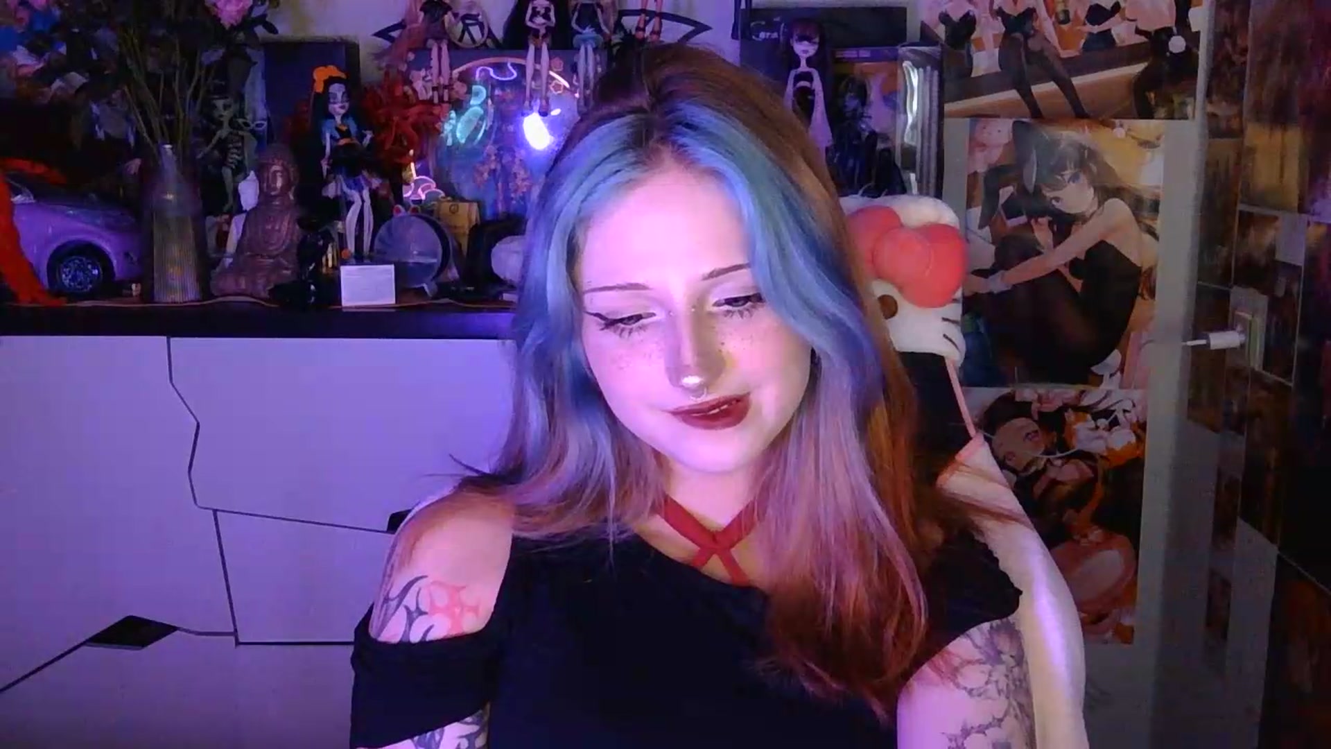 Gallery image thumbnail from VladaMoon's myfreecams stream on, 08/16/2026, 21:13 image 18 of 20