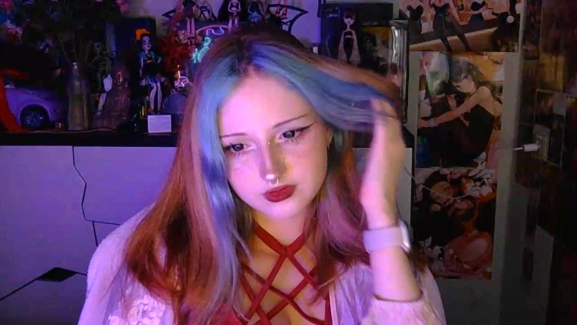 Gallery image thumbnail from VladaMoon's myfreecams stream on, 08/16/2026, 22:34 image 2 of 20