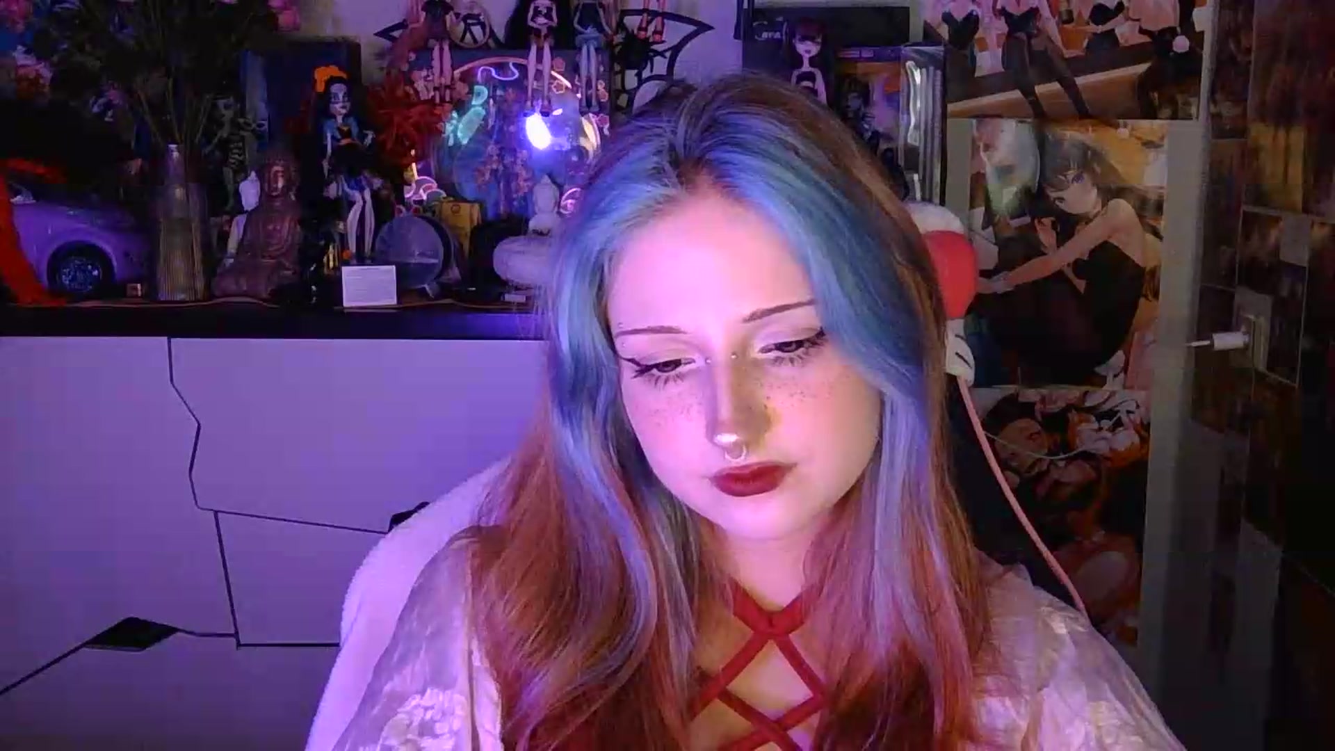 Gallery image thumbnail from VladaMoon's myfreecams stream on, 08/16/2026, 22:34 image 5 of 20