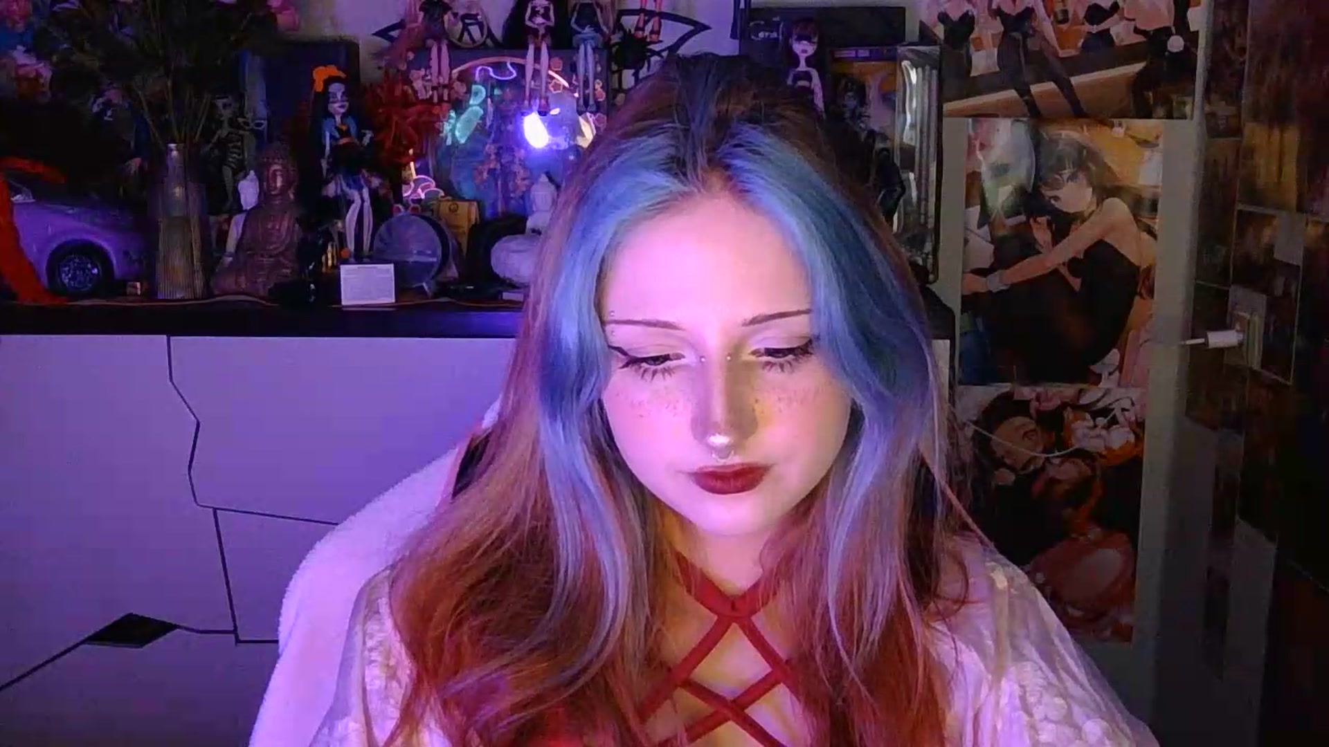 Gallery image thumbnail from VladaMoon's myfreecams stream on, 08/16/2026, 22:34 image 7 of 20
