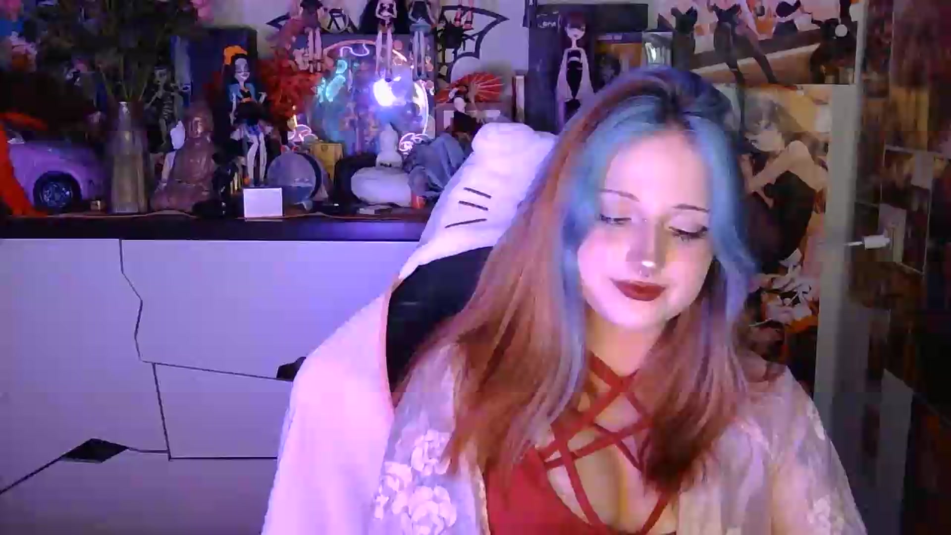 Gallery image thumbnail from VladaMoon's myfreecams stream on, 08/16/2026, 22:34 image 20 of 20