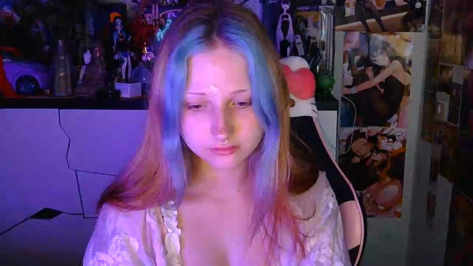 Gallery image thumbnail from VladaMoon's myfreecams stream on, 08/17/2026, 20:59 image 4 of 20