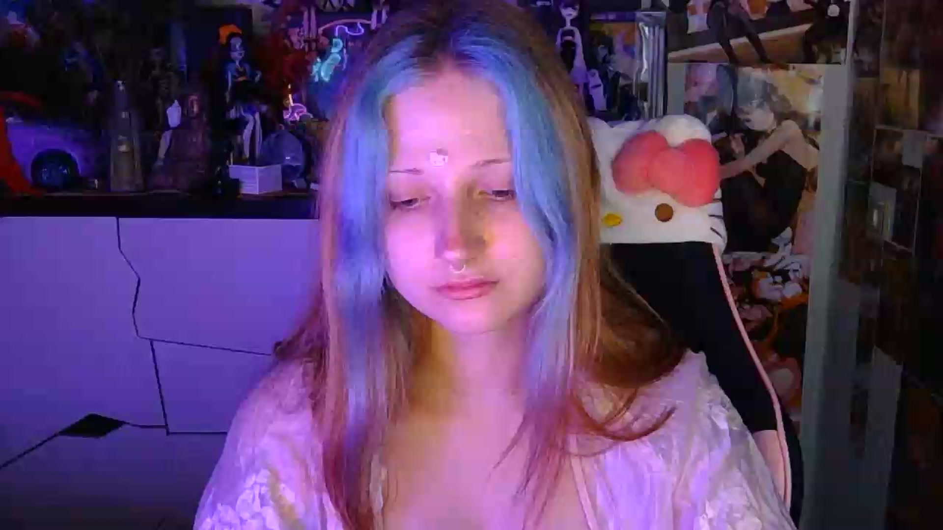 Gallery image thumbnail from VladaMoon's myfreecams stream on, 08/17/2026, 20:59 image 1 of 20