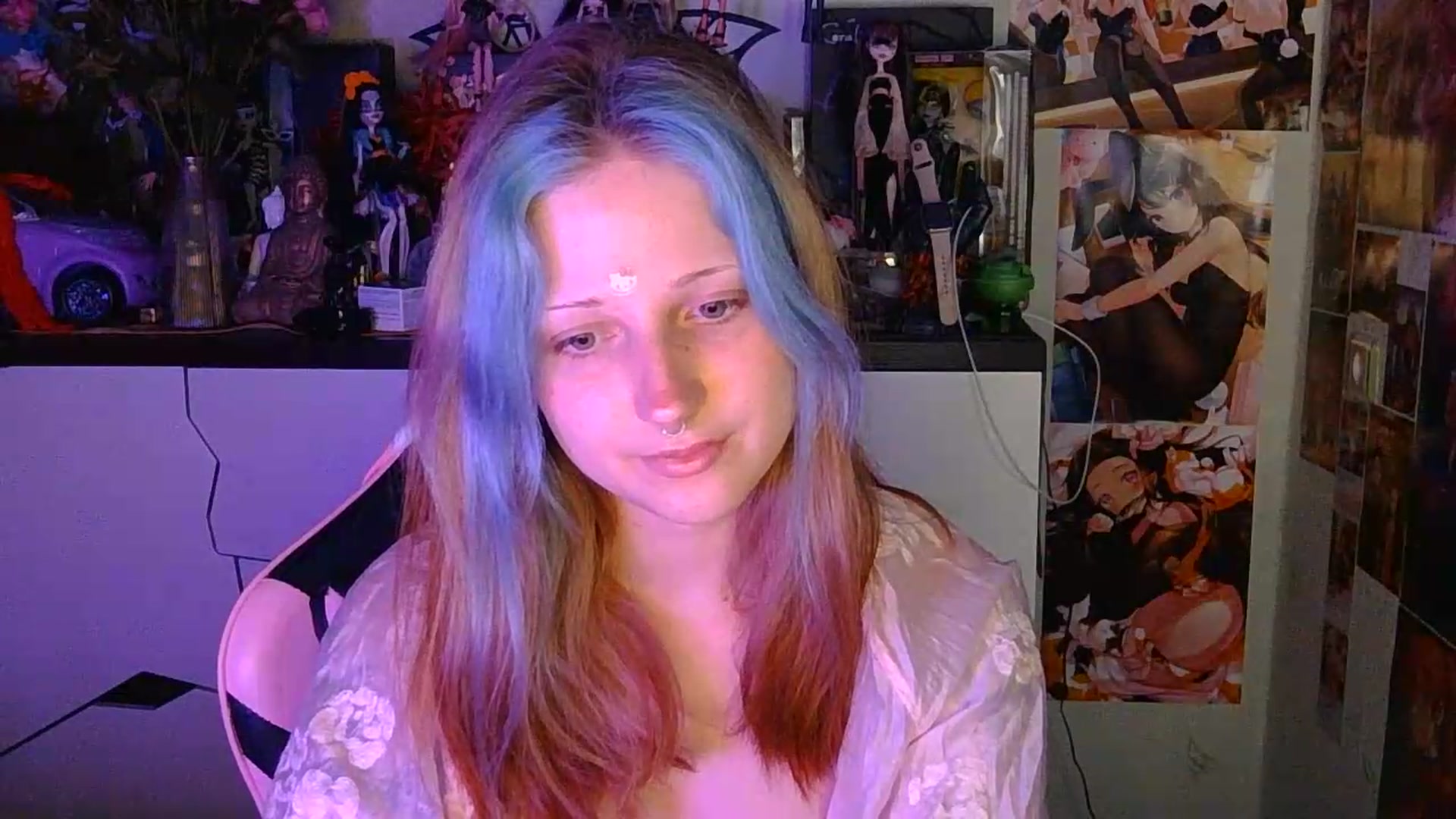 Gallery image thumbnail from VladaMoon's myfreecams stream on, 08/17/2026, 22:03 image 4 of 20