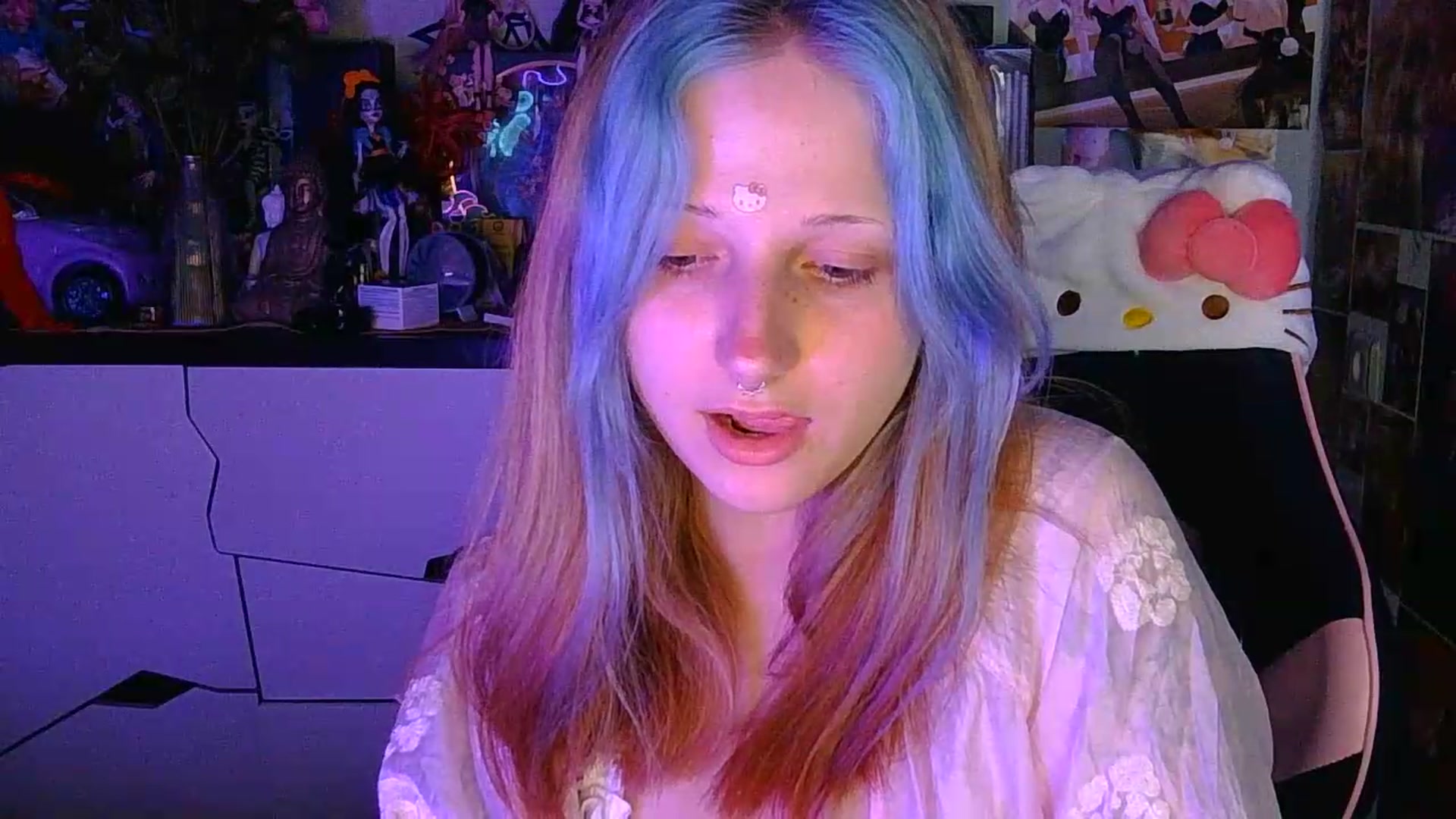 Gallery image thumbnail from VladaMoon's myfreecams stream on, 08/17/2026, 22:03 image 18 of 20