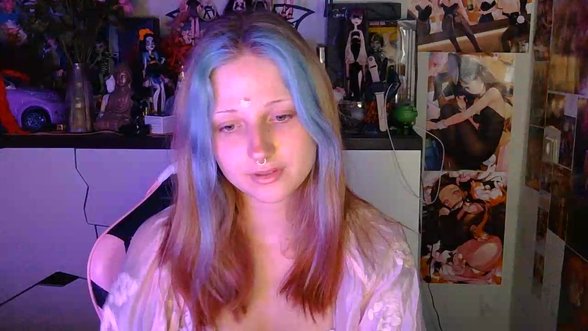 Gallery image thumbnail from VladaMoon's myfreecams stream on, 08/17/2026, 22:03 image 7 of 20