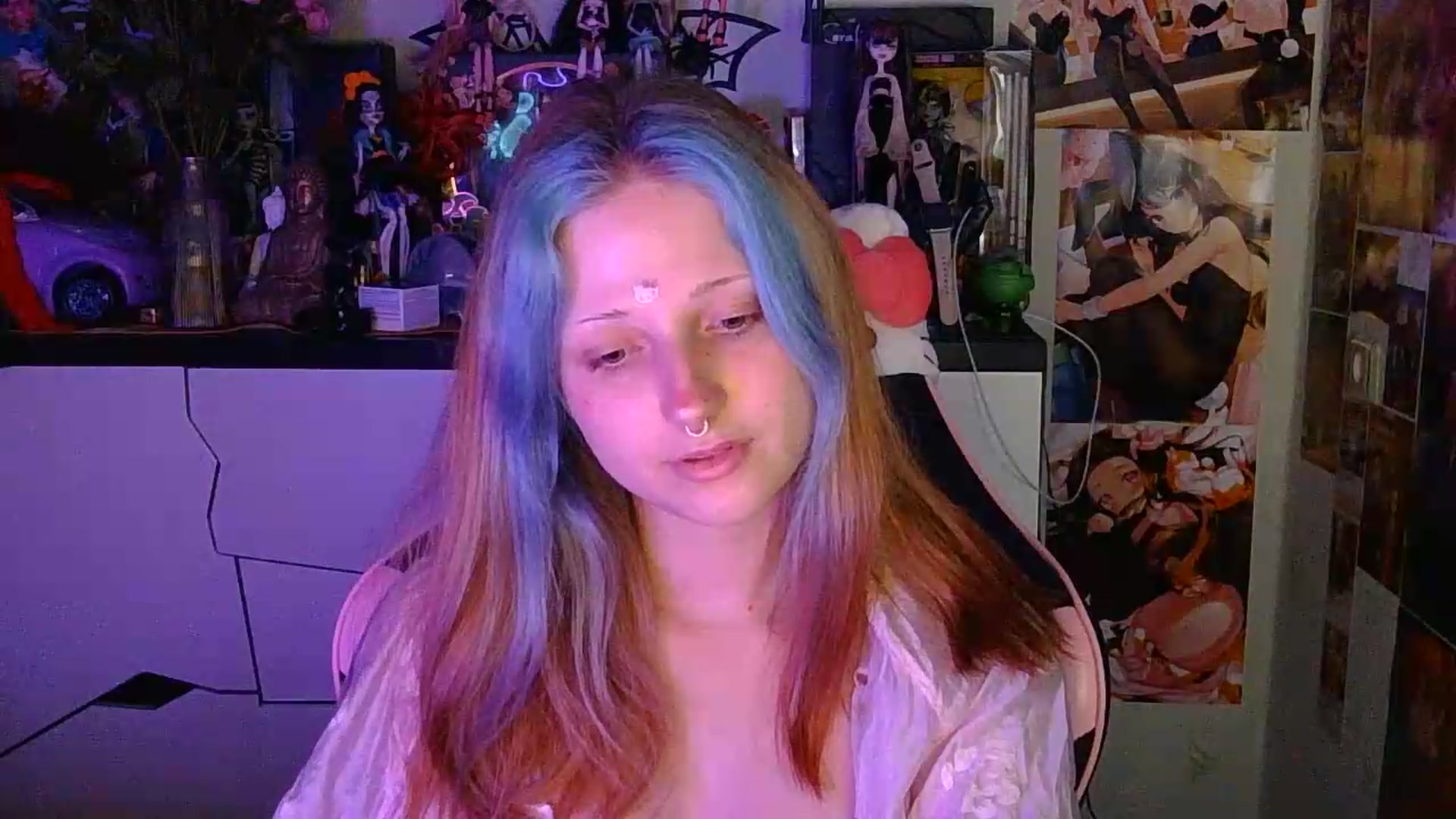 Gallery image thumbnail from VladaMoon's myfreecams stream on, 08/17/2026, 22:03 image 10 of 20