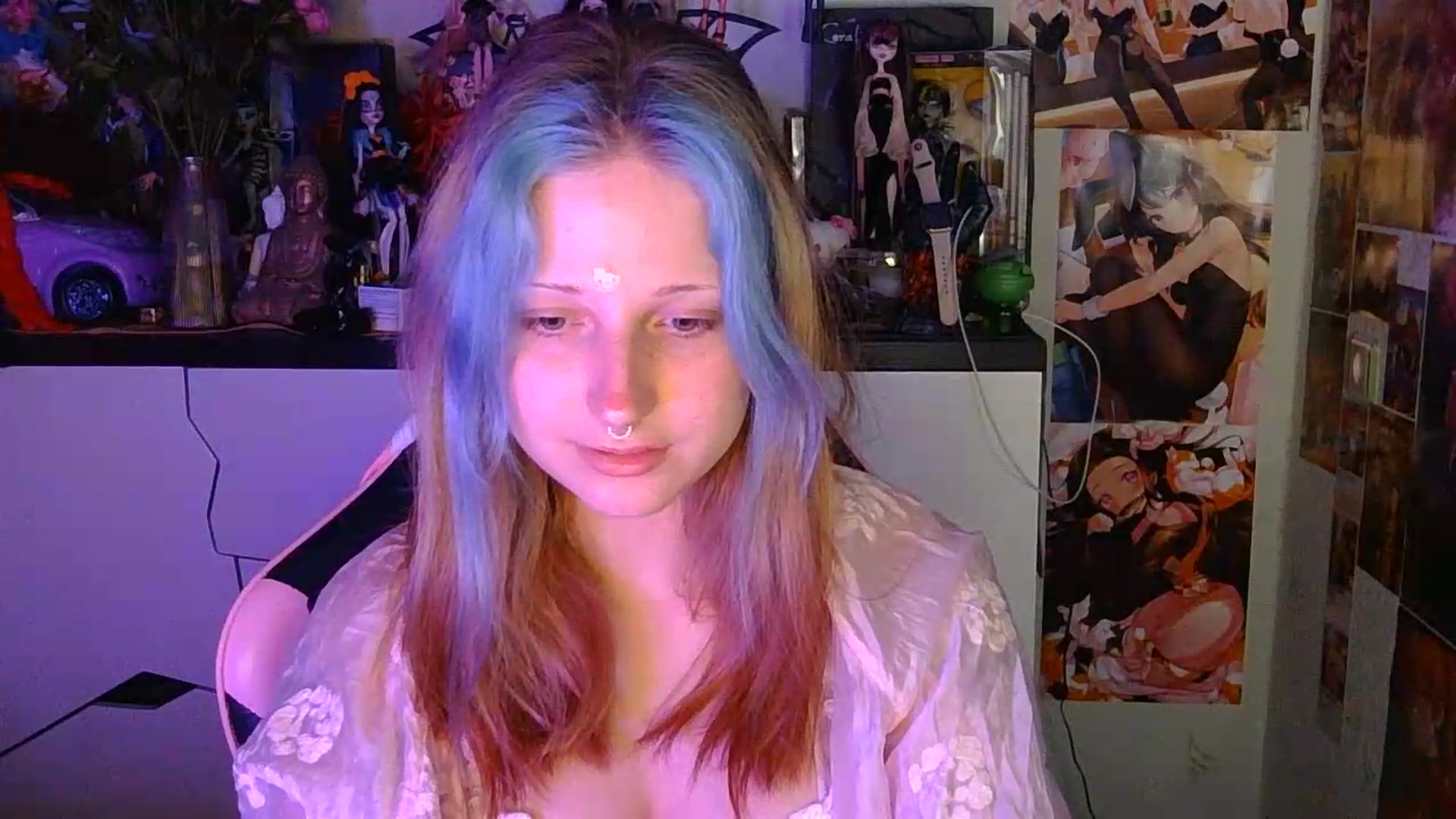 Gallery image thumbnail from VladaMoon's myfreecams stream on, 08/17/2026, 22:03 image 5 of 20