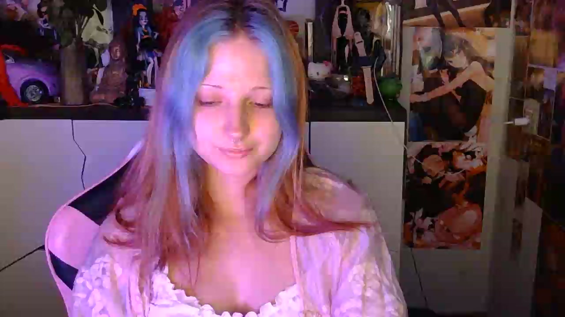 Gallery image thumbnail from VladaMoon's myfreecams stream on, 08/18/2026, 17:31 image 1 of 20