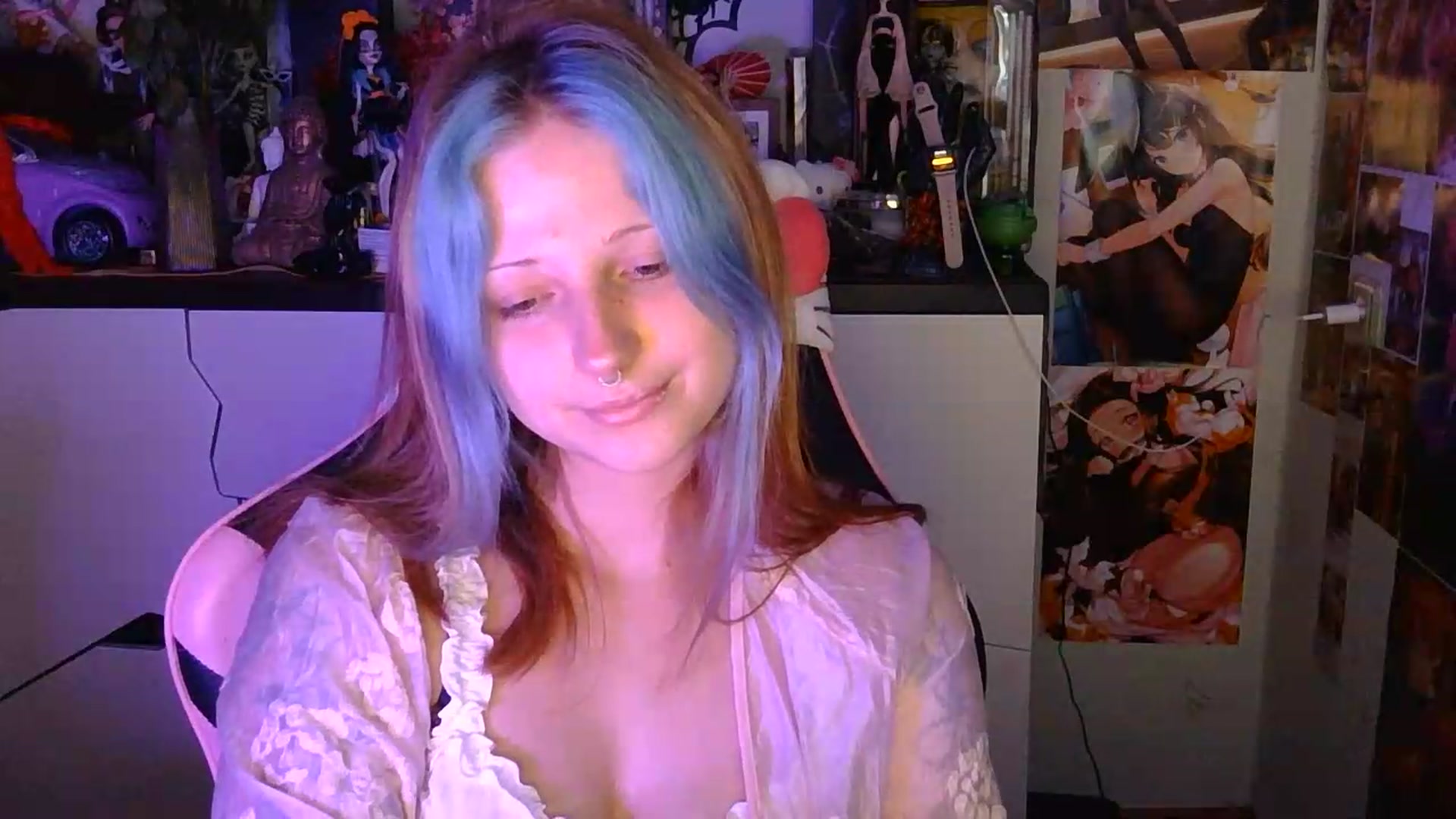 Gallery image thumbnail from VladaMoon's myfreecams stream on, 08/18/2026, 17:31 image 13 of 20