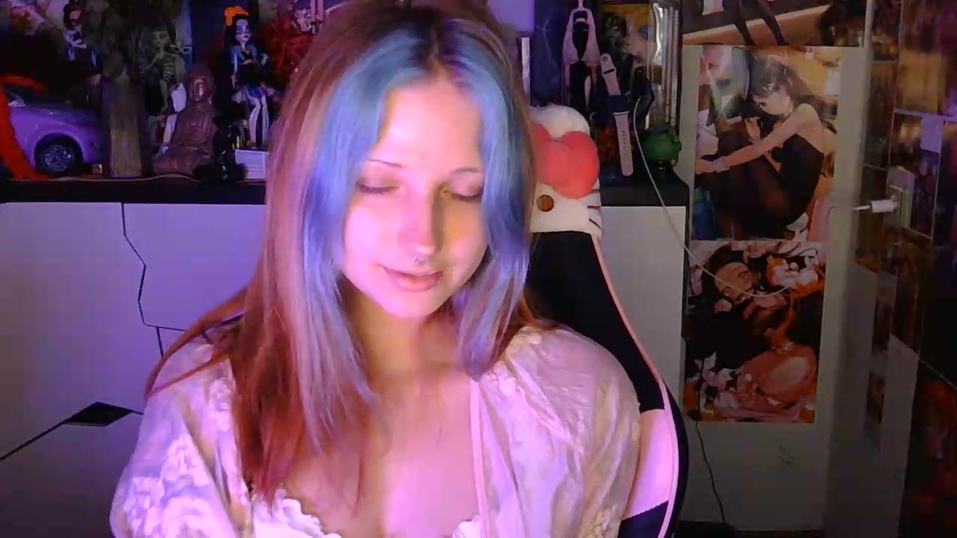 Gallery image thumbnail from VladaMoon's myfreecams stream on, 08/18/2026, 17:31 image 10 of 20