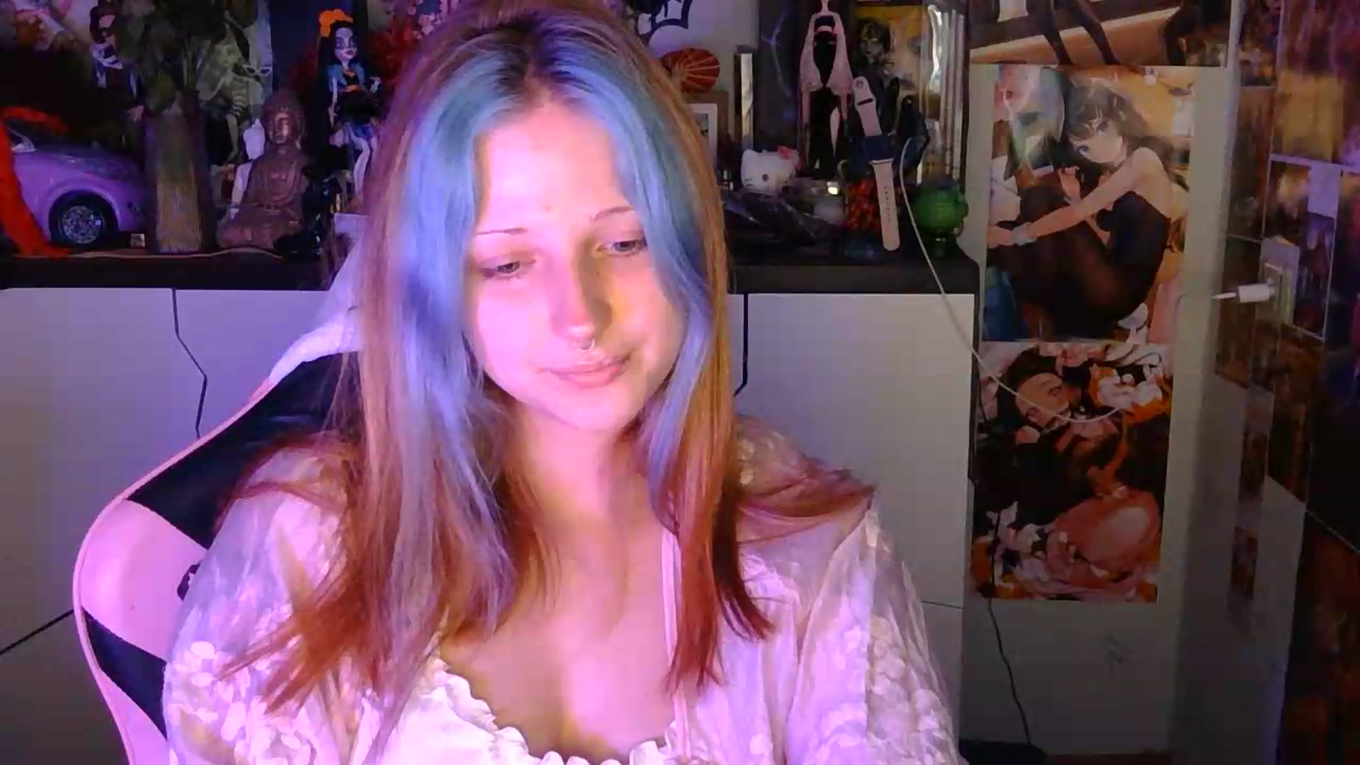 Gallery image thumbnail from VladaMoon's myfreecams stream on, 08/18/2026, 17:31 image 7 of 20