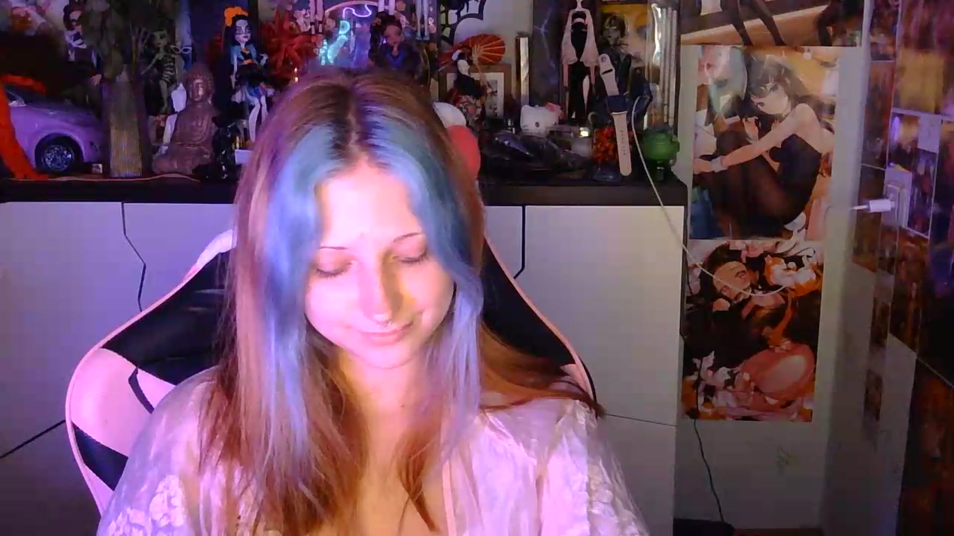 Gallery image thumbnail from VladaMoon's myfreecams stream on, 08/18/2026, 18:20 image 2 of 20