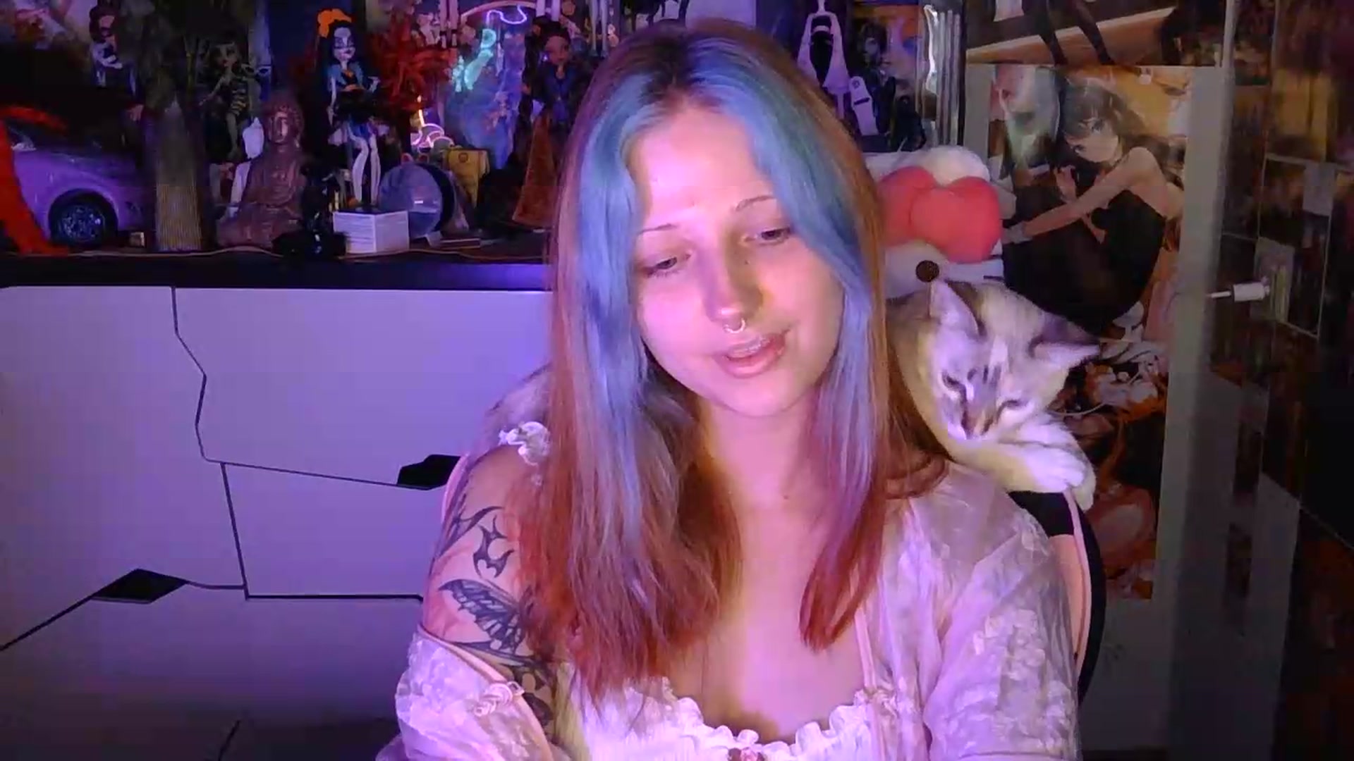Gallery image thumbnail from VladaMoon's myfreecams stream on, 08/18/2026, 18:20 image 10 of 20