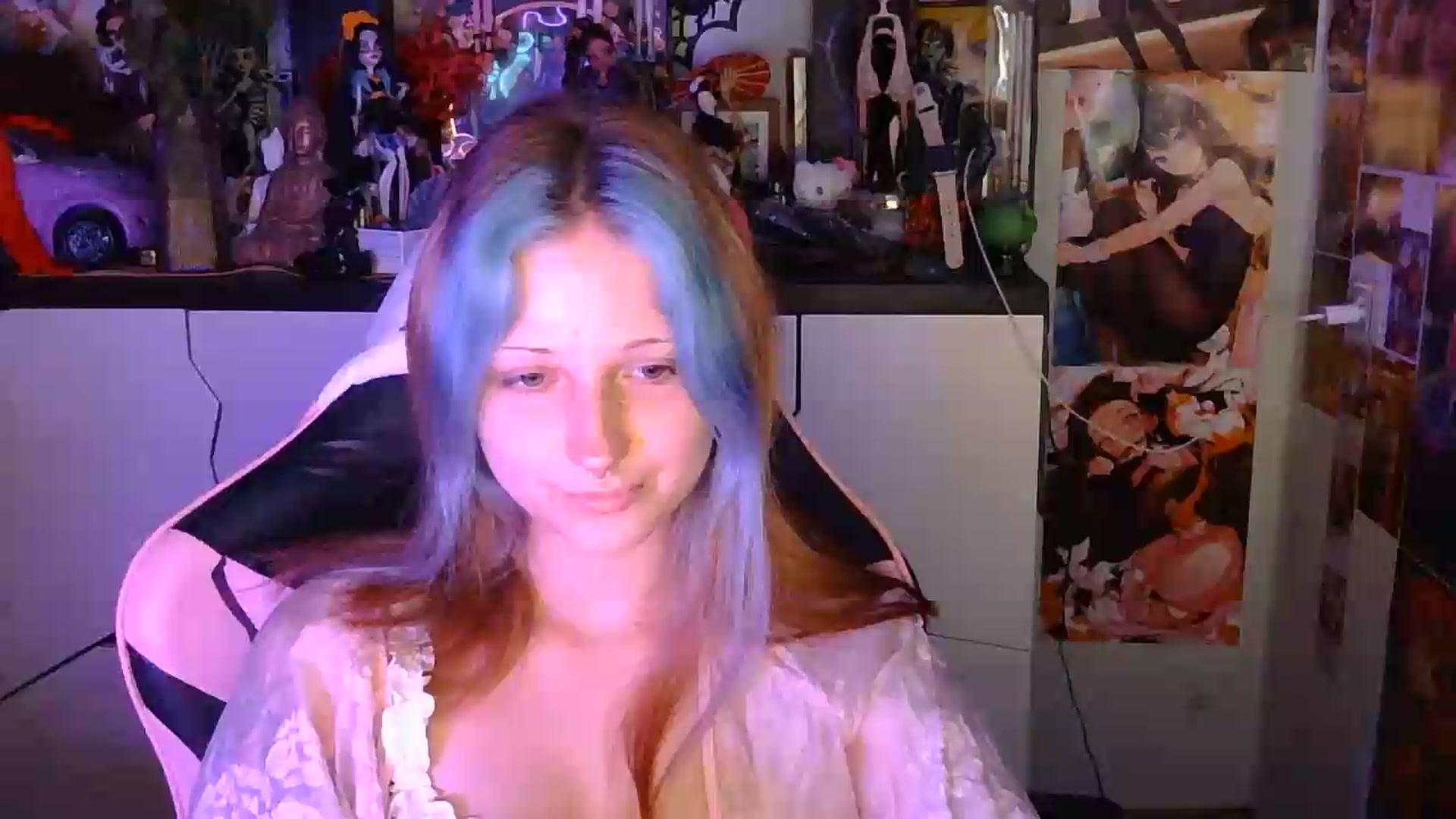 Gallery image thumbnail from VladaMoon's myfreecams stream on, 08/18/2026, 18:20 image 3 of 20