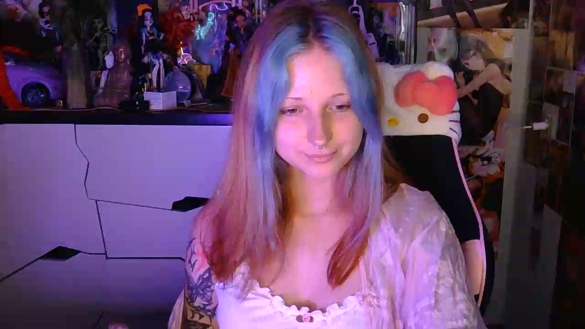 Gallery image thumbnail from VladaMoon's myfreecams stream on, 08/18/2026, 18:20 image 8 of 20