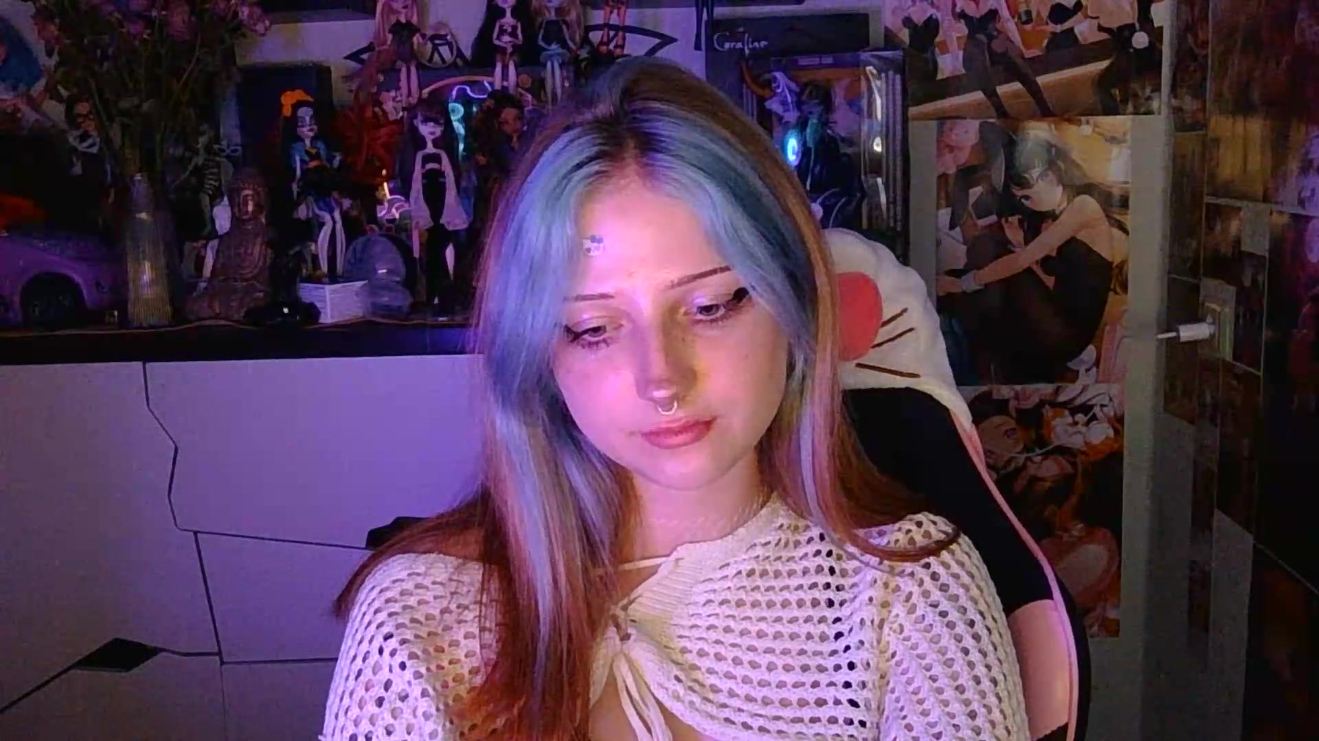 Gallery image thumbnail from VladaMoon's myfreecams stream on, 08/25/2026, 21:29 image 15 of 20