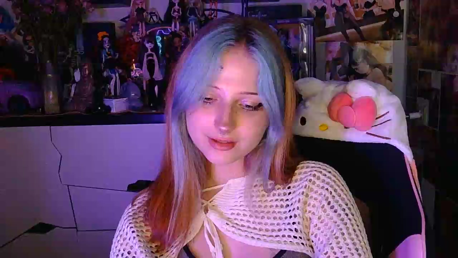 Gallery image thumbnail from VladaMoon's myfreecams stream on, 08/25/2026, 21:29 image 8 of 20