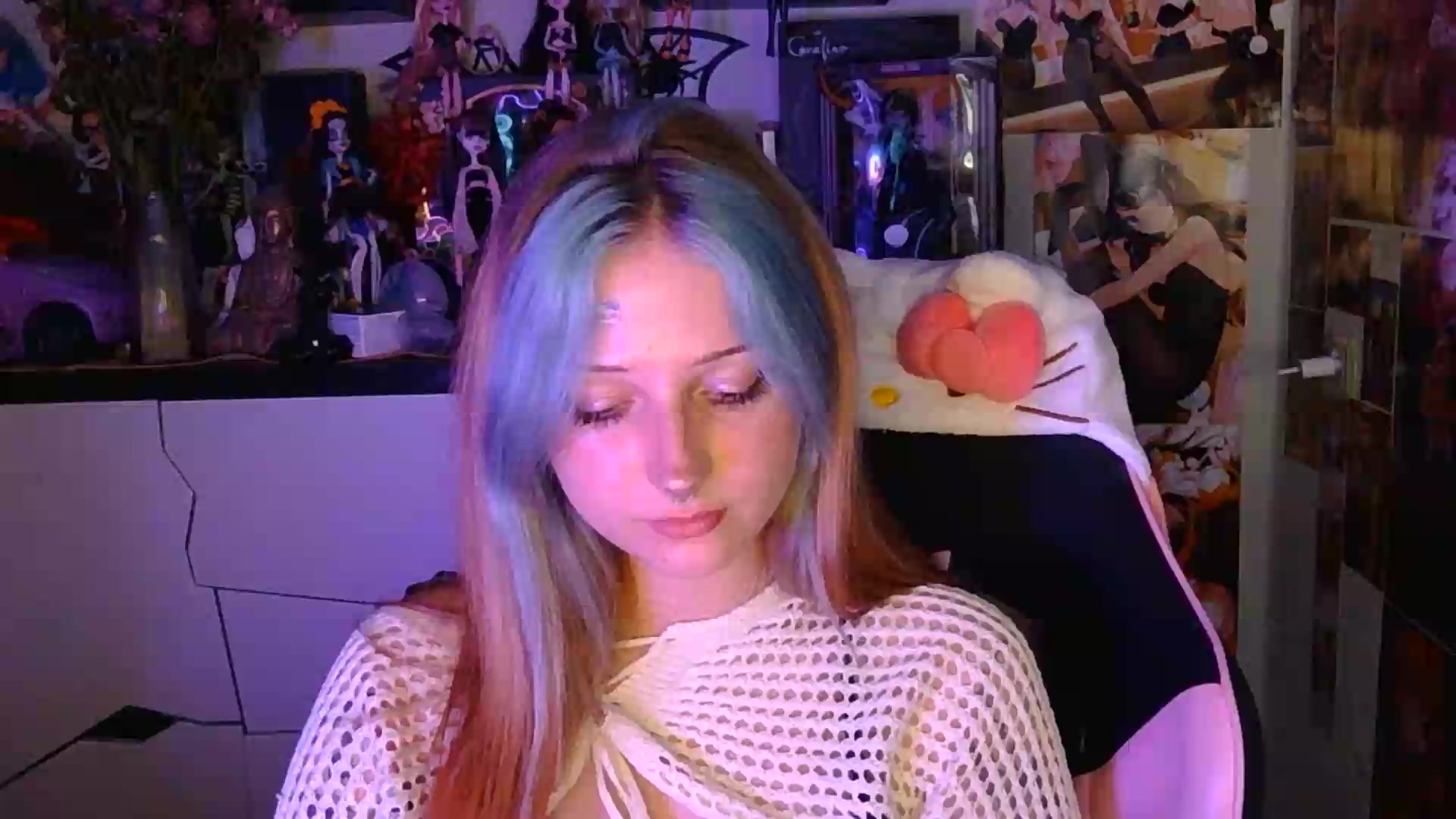 Gallery image thumbnail from VladaMoon's myfreecams stream on, 08/25/2026, 21:29 image 19 of 20