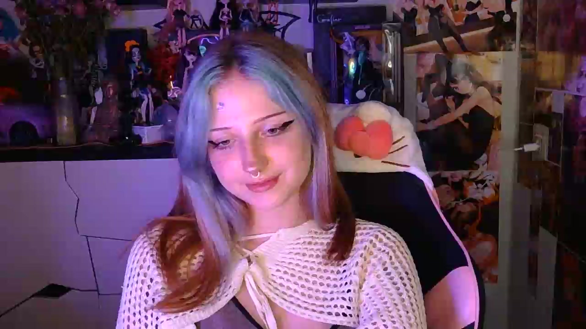 Gallery image thumbnail from VladaMoon's myfreecams stream on, 08/25/2026, 21:29 image 1 of 20