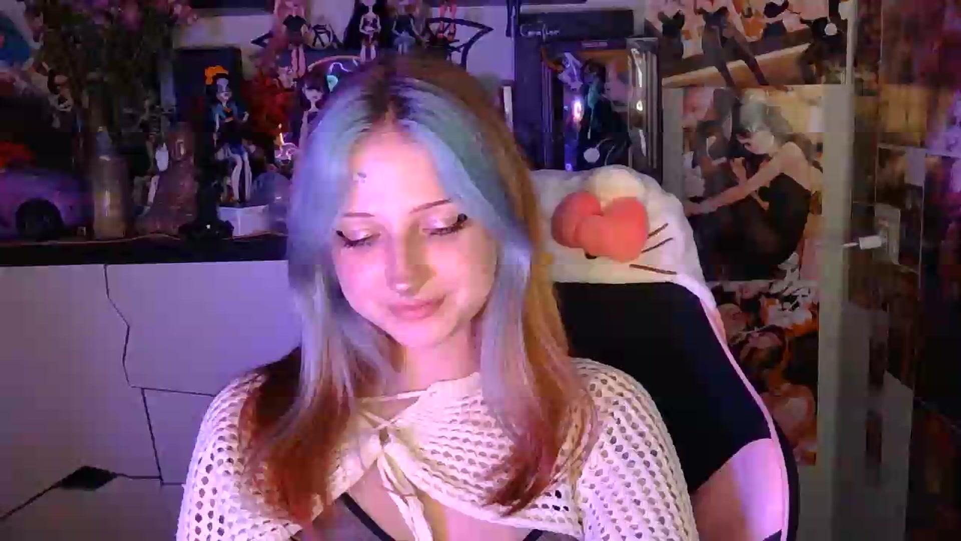 Gallery image thumbnail from VladaMoon's myfreecams stream on, 08/25/2026, 21:29 image 7 of 20