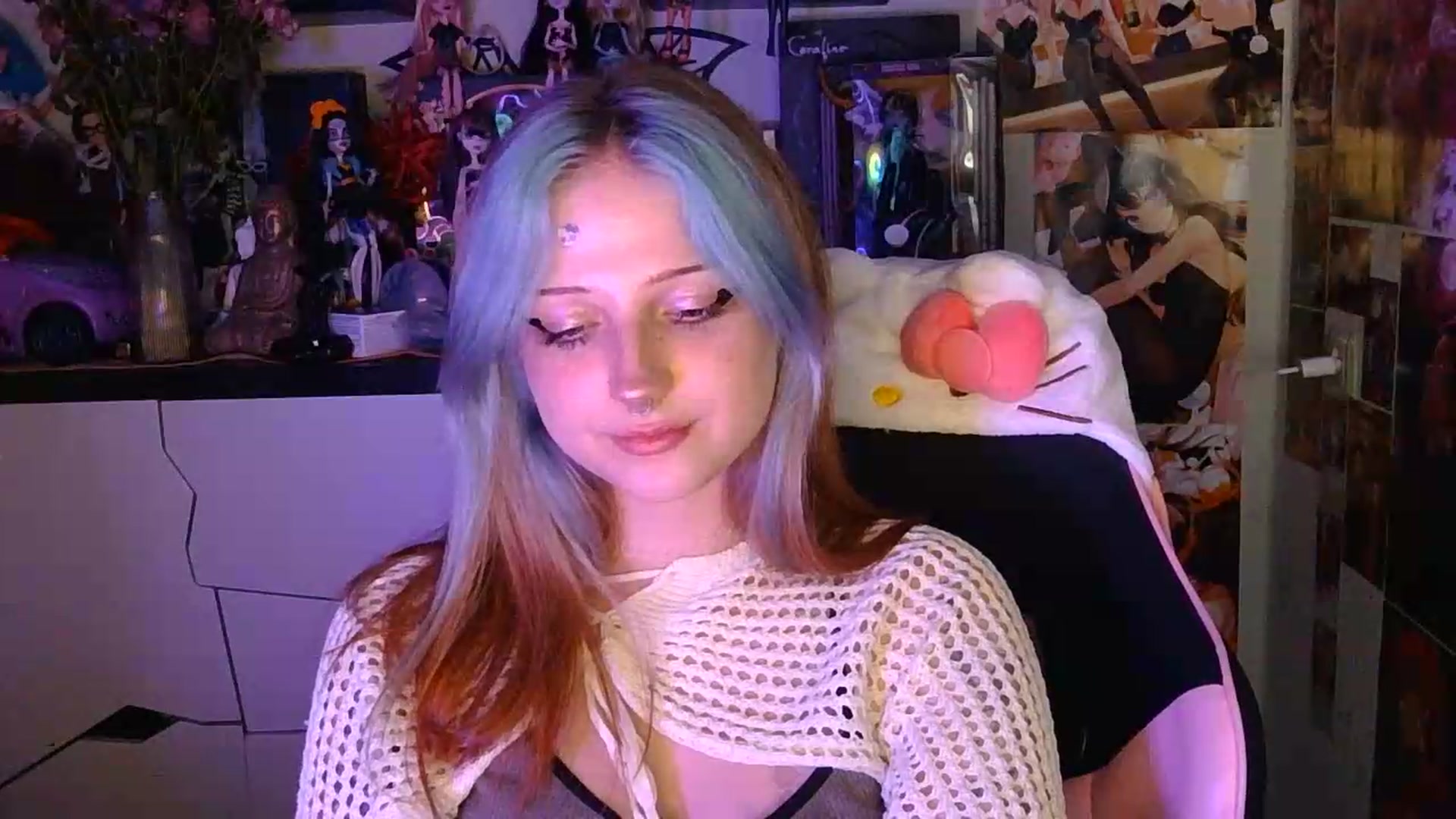 Gallery image thumbnail from VladaMoon's myfreecams stream on, 08/25/2026, 21:29 image 5 of 20